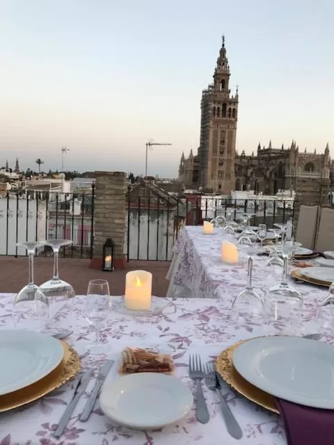 Restaurant/places to eat in Hotel Convento La Gloria