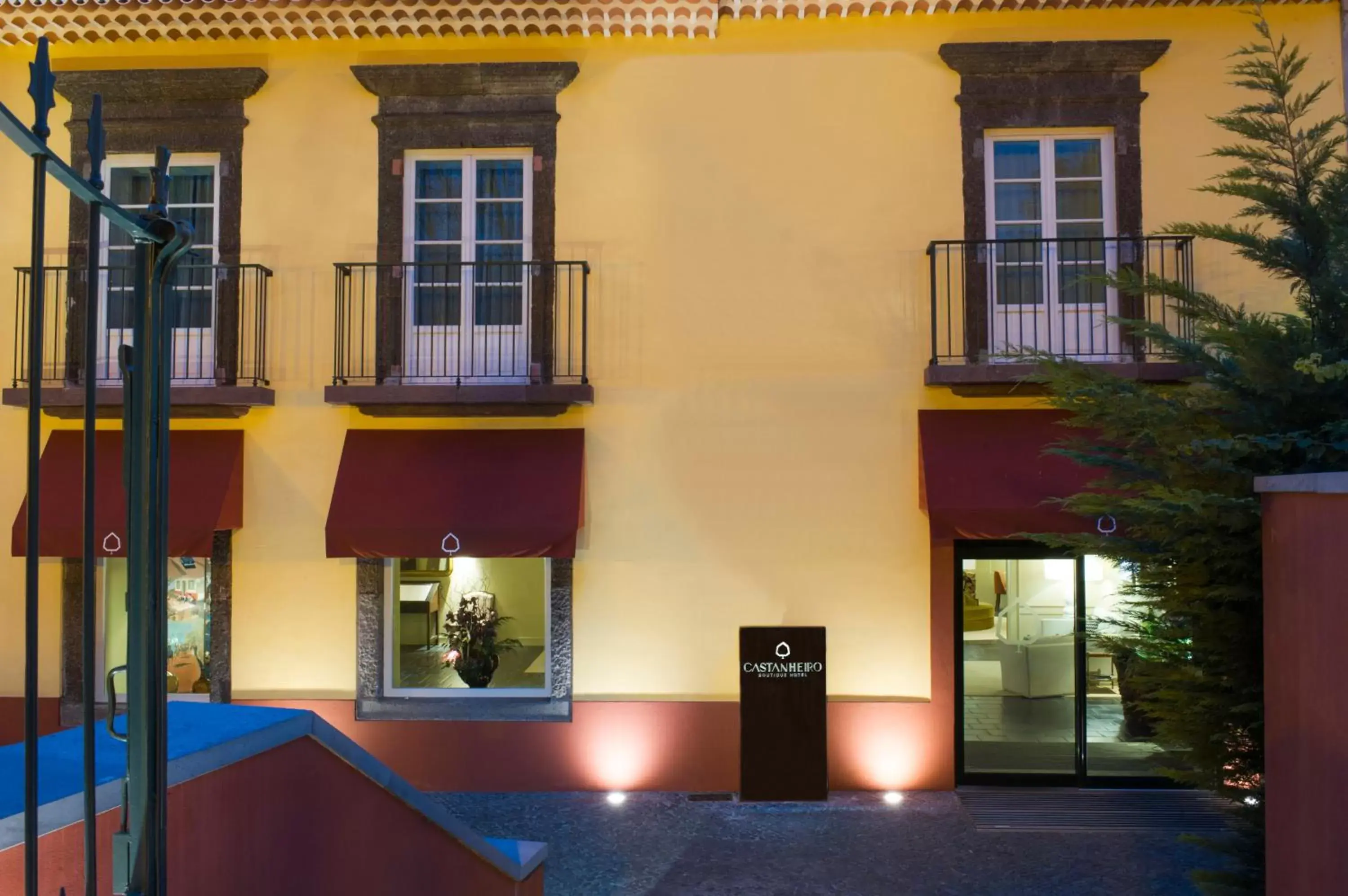 Facade/entrance, Property Building in Castanheiro Boutique Hotel