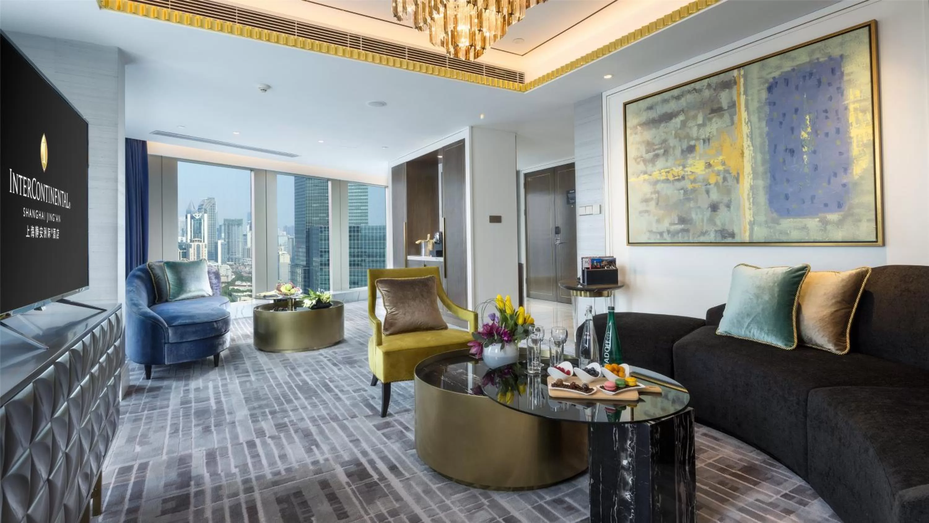 Photo of the whole room in InterContinental Shanghai Jing' An by IHG