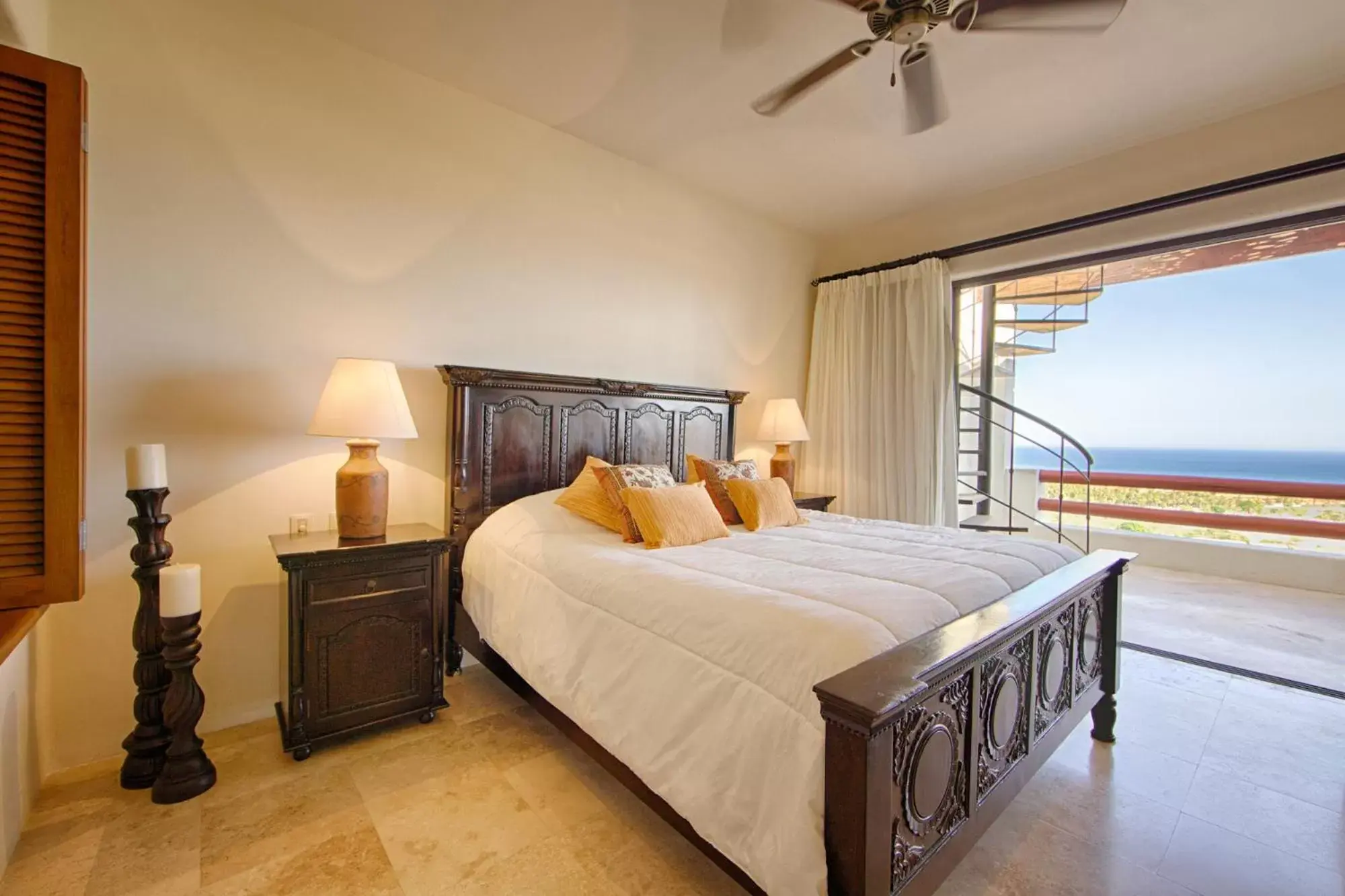 Day, Bed in Alegranza Luxury Resort - All Master Suite