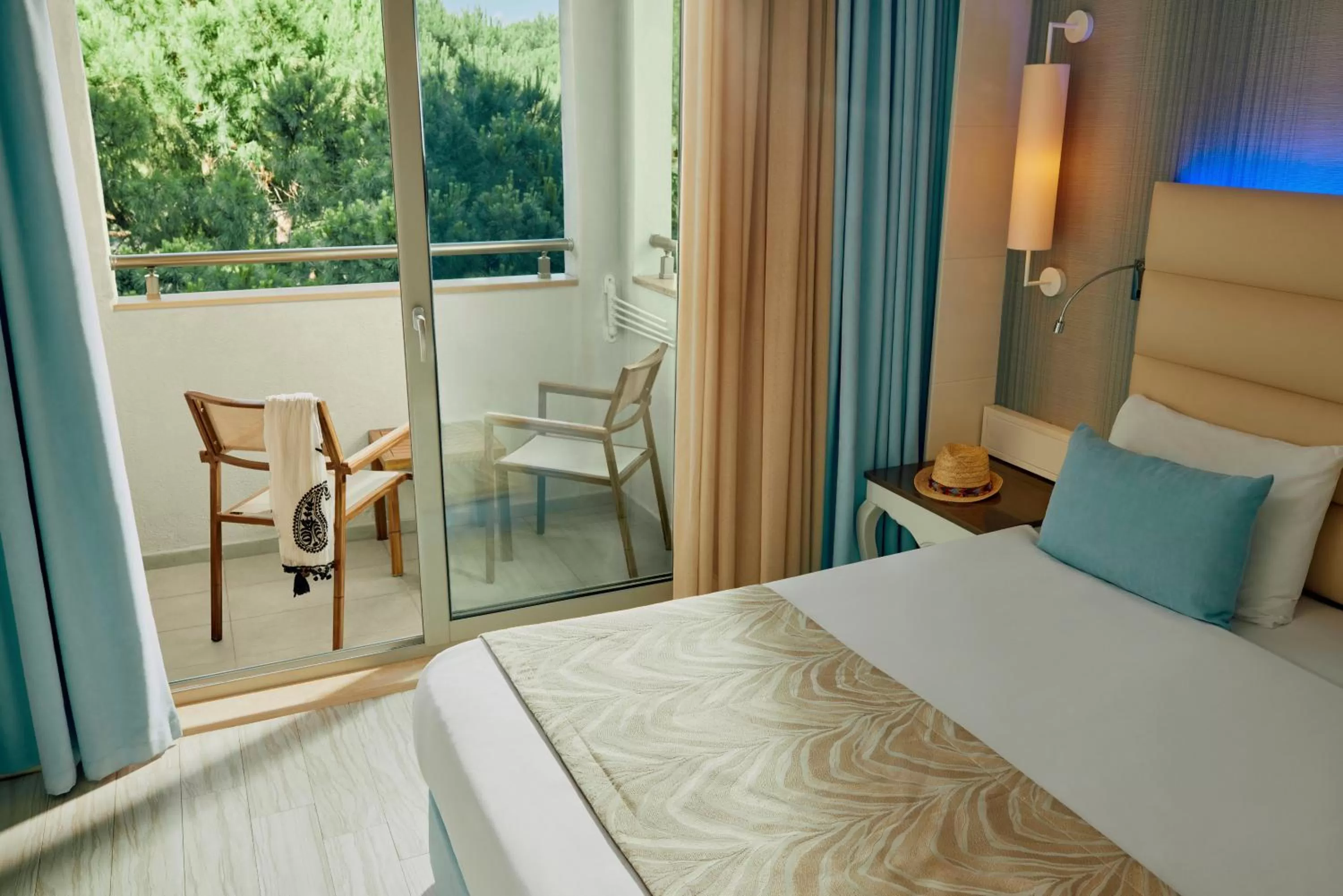 Balcony/Terrace, Bed in TUI MAGIC LIFE Masmavi