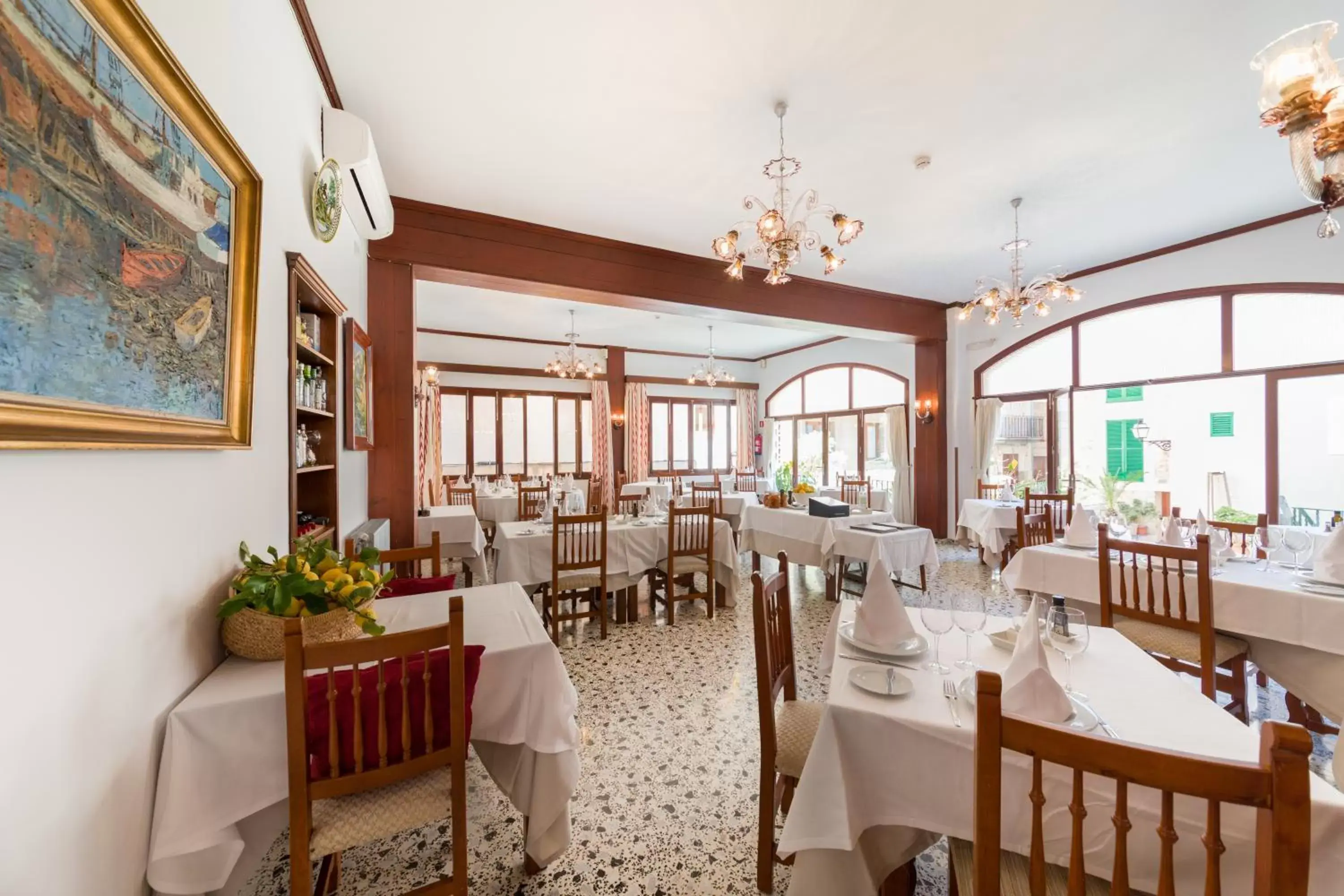 Restaurant/Places to Eat in Hotel El Guía