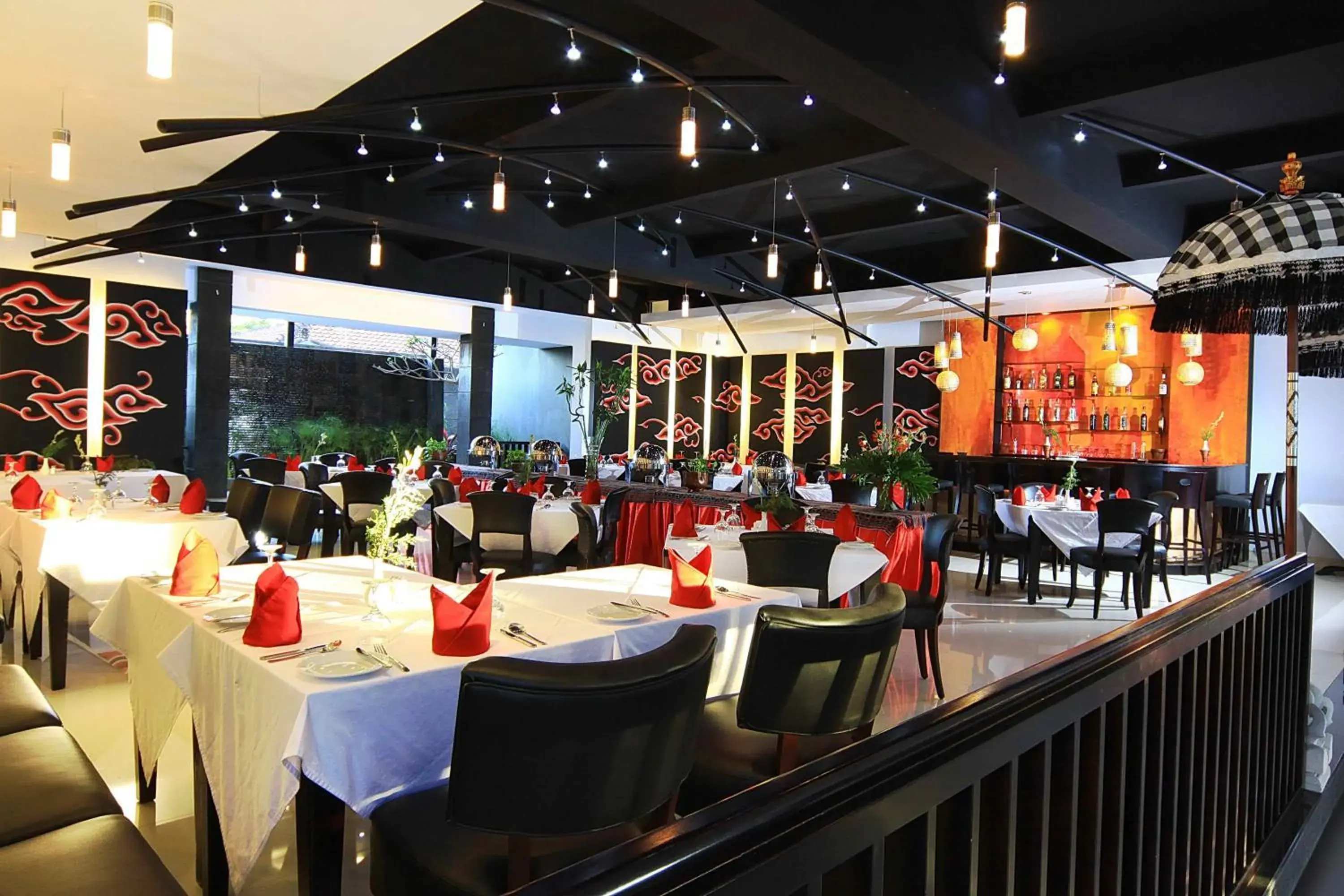 Restaurant/Places to Eat in The Radiant Hotel & Spa