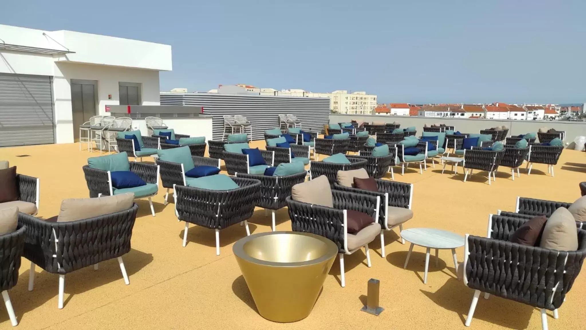 Lounge or bar in Sines Sea View Business & Leisure Hotel