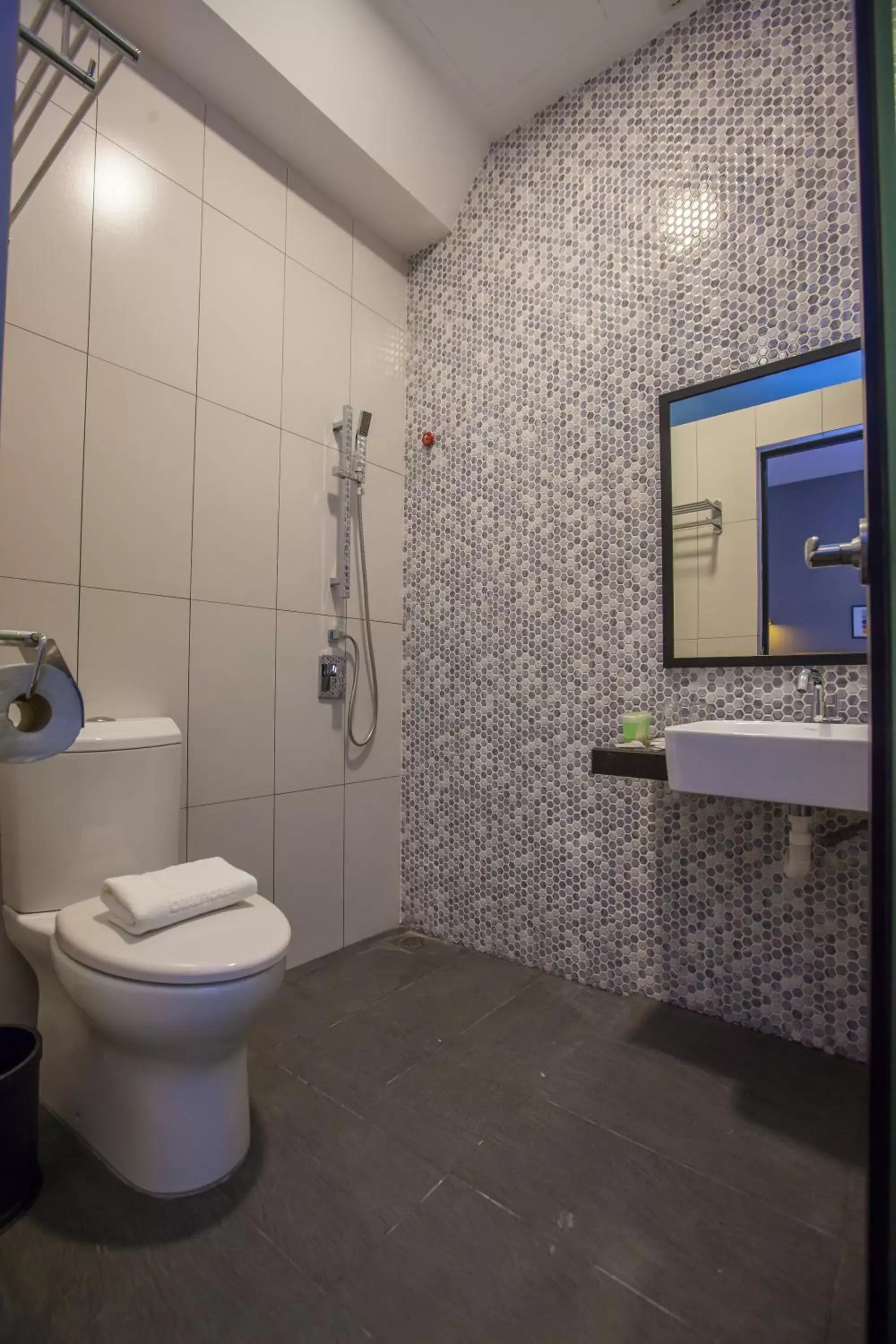 Bathroom in Bzz Hotel Skudai