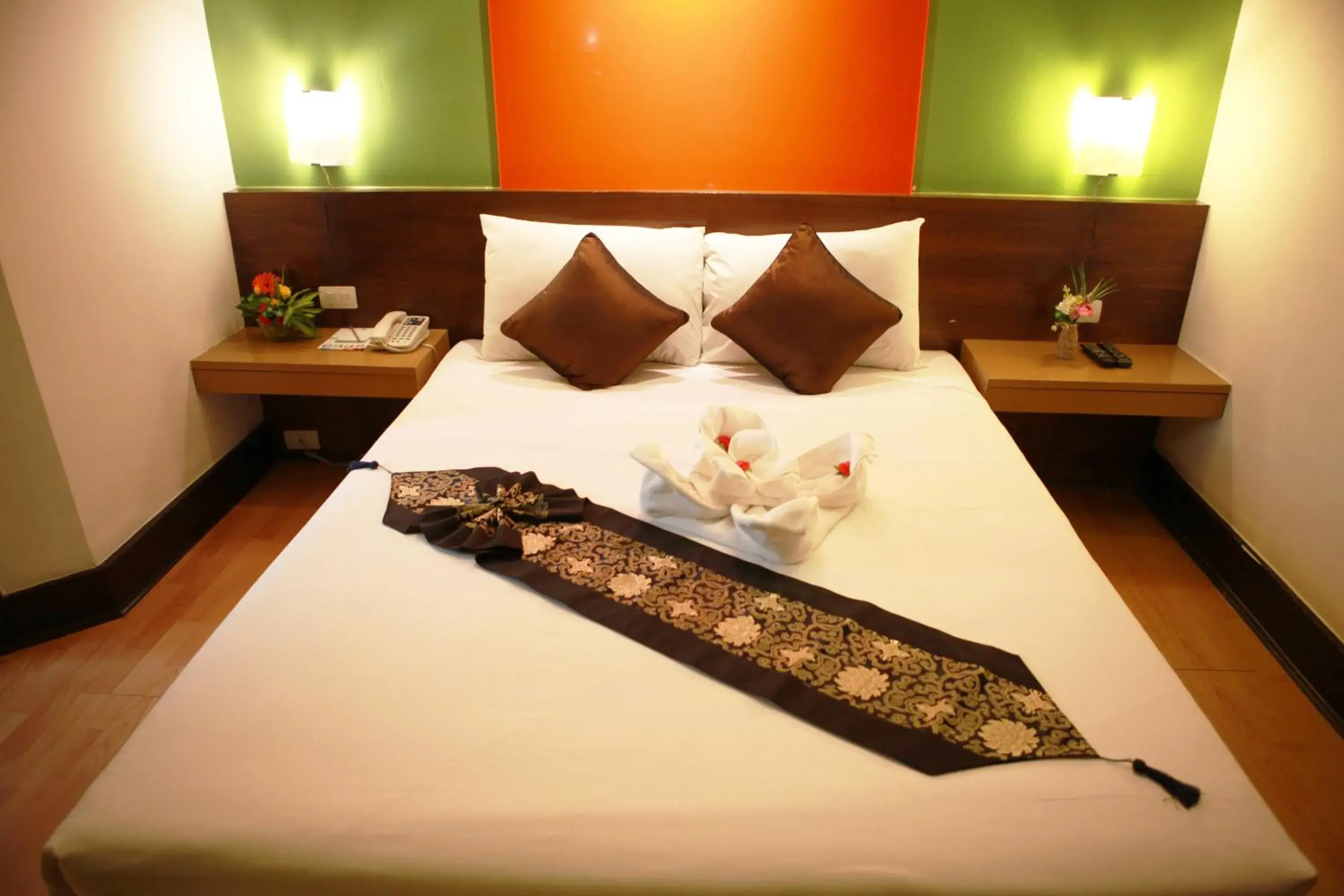 Bed in The Seasons Bangkok Huamark - SHA