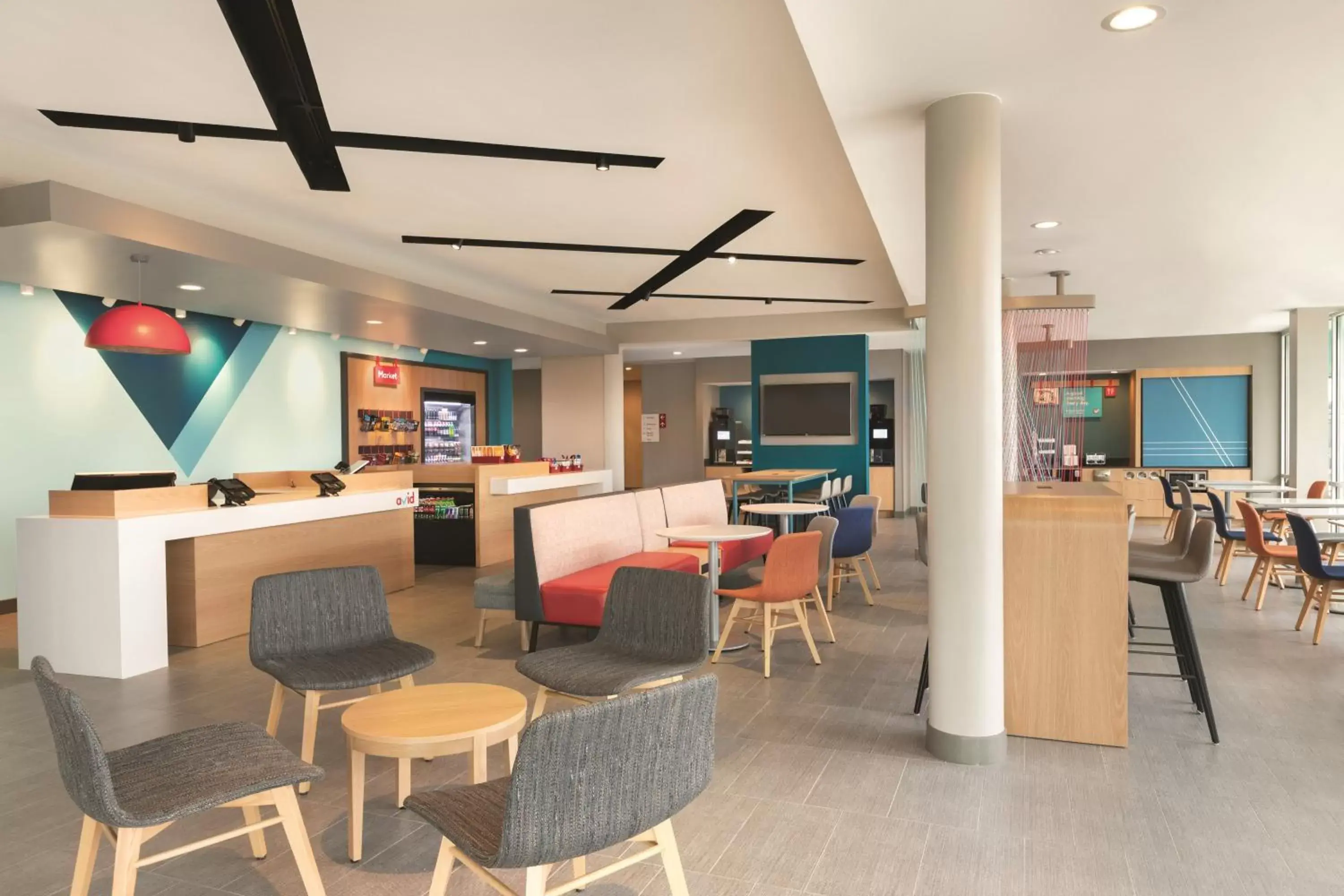 Breakfast, Lounge/Bar in avid hotels - Nashville South - Smyrna, an IHG Hotel