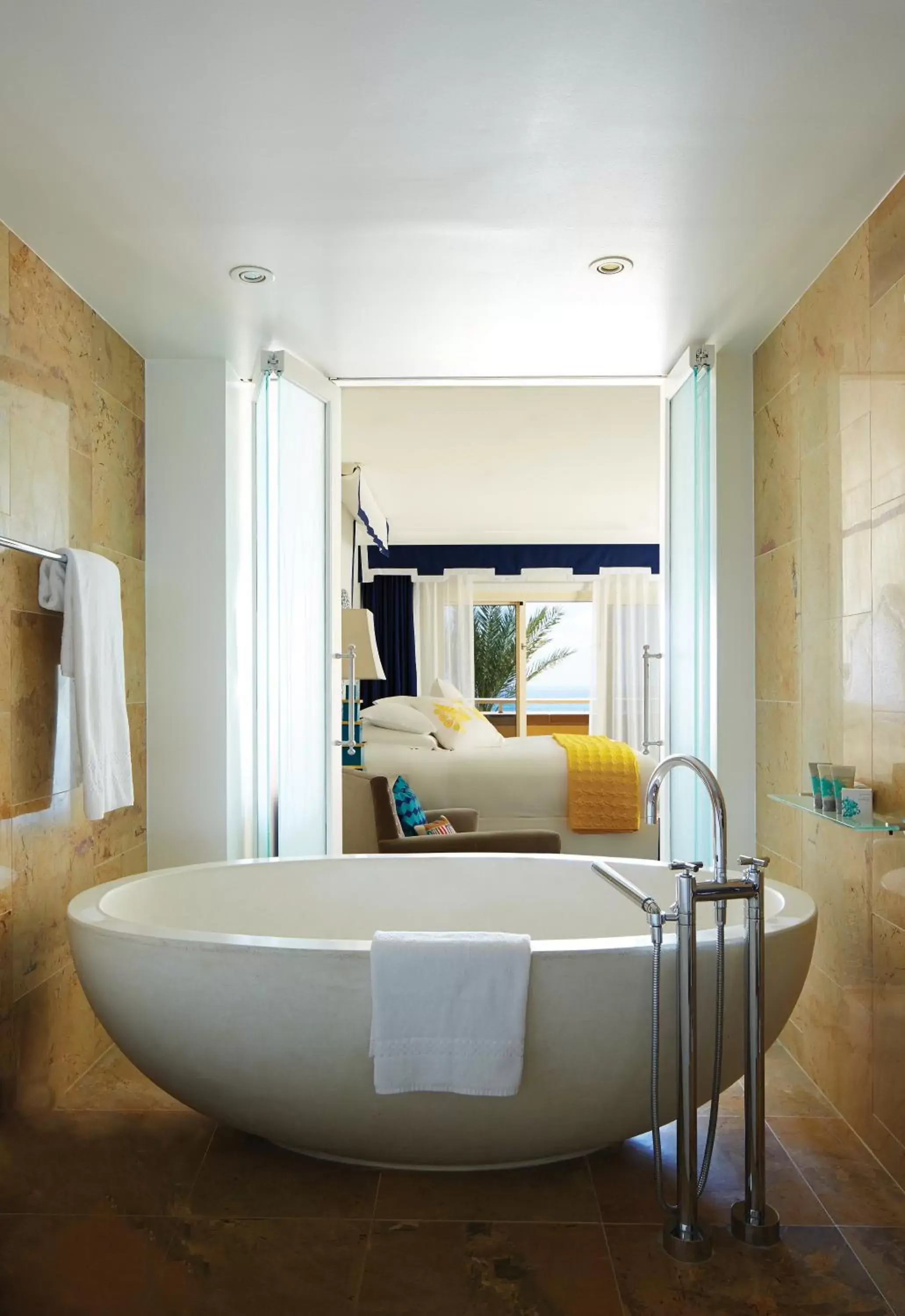 Bathroom in Eau Palm Beach Resort & Spa