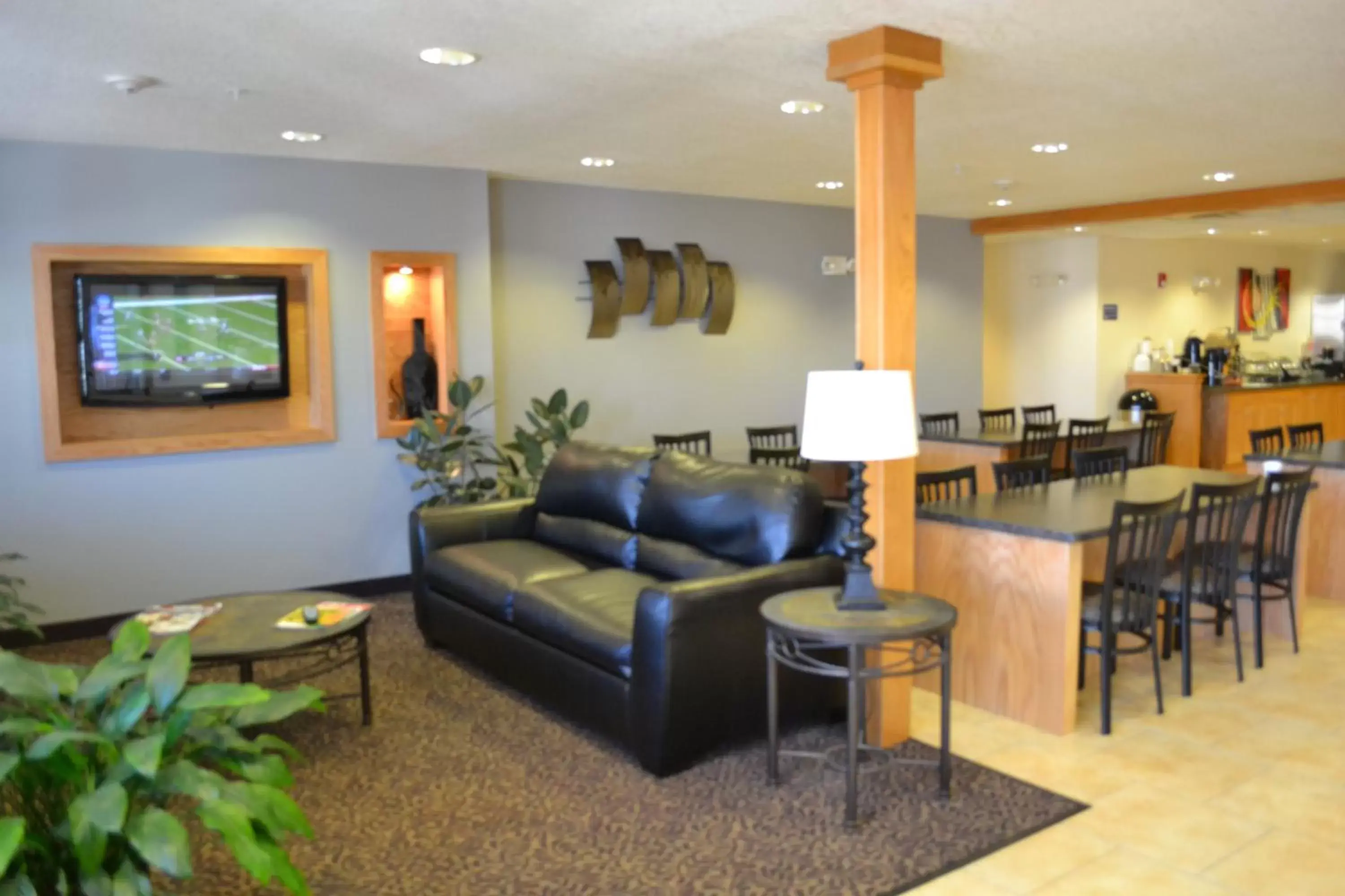 Restaurant/places to eat in Microtel Inn & Suites Tomah