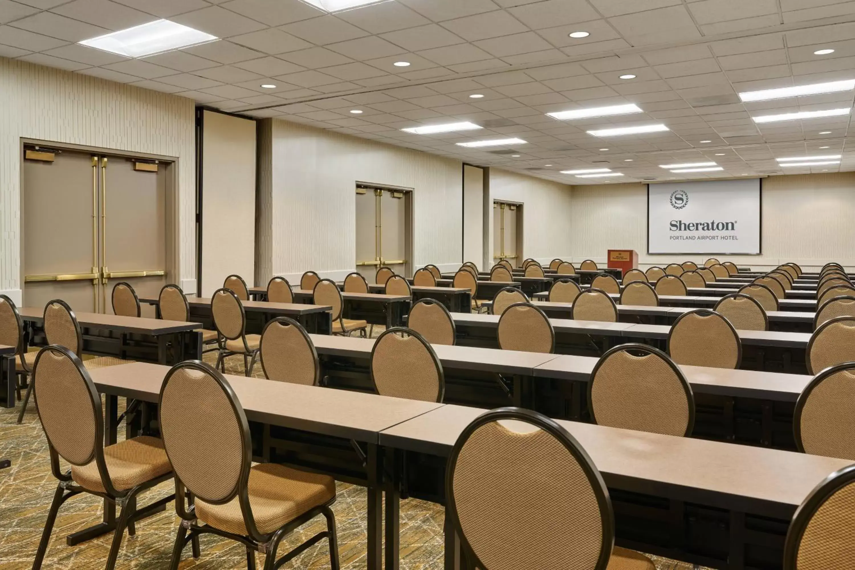 Meeting/conference room in Sheraton Portland Airport Hotel