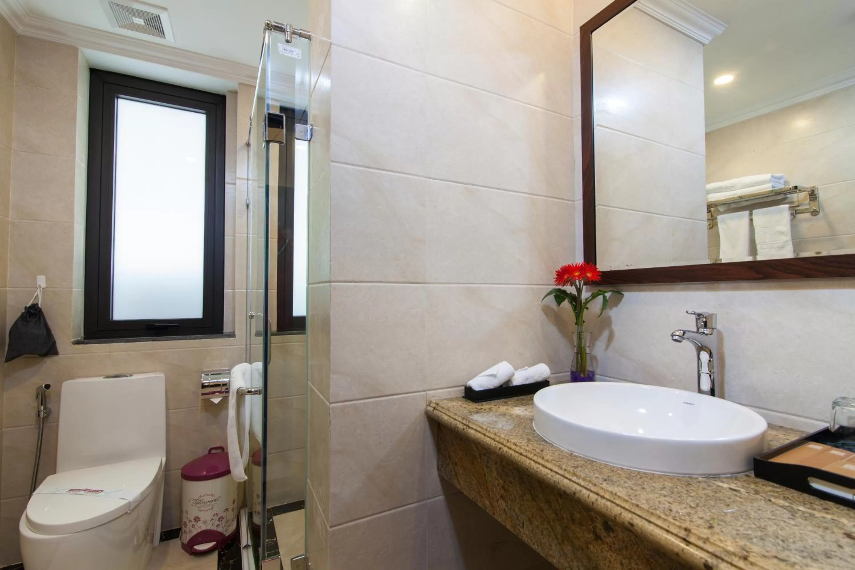 Shower in Hanoi Calista Hotel & Spa