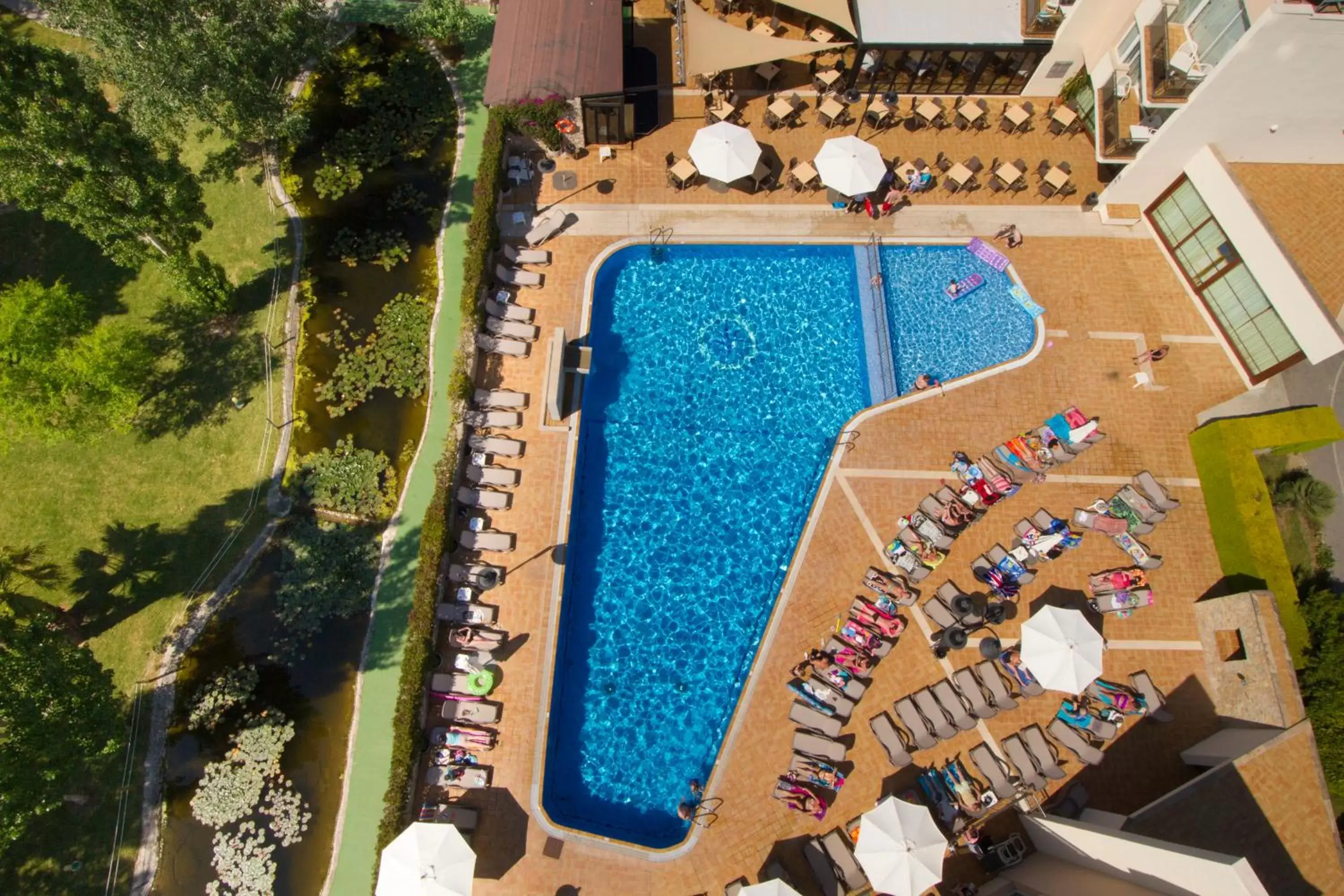 Bird's eye view, Pool View in Aparthotel Duva & Spa