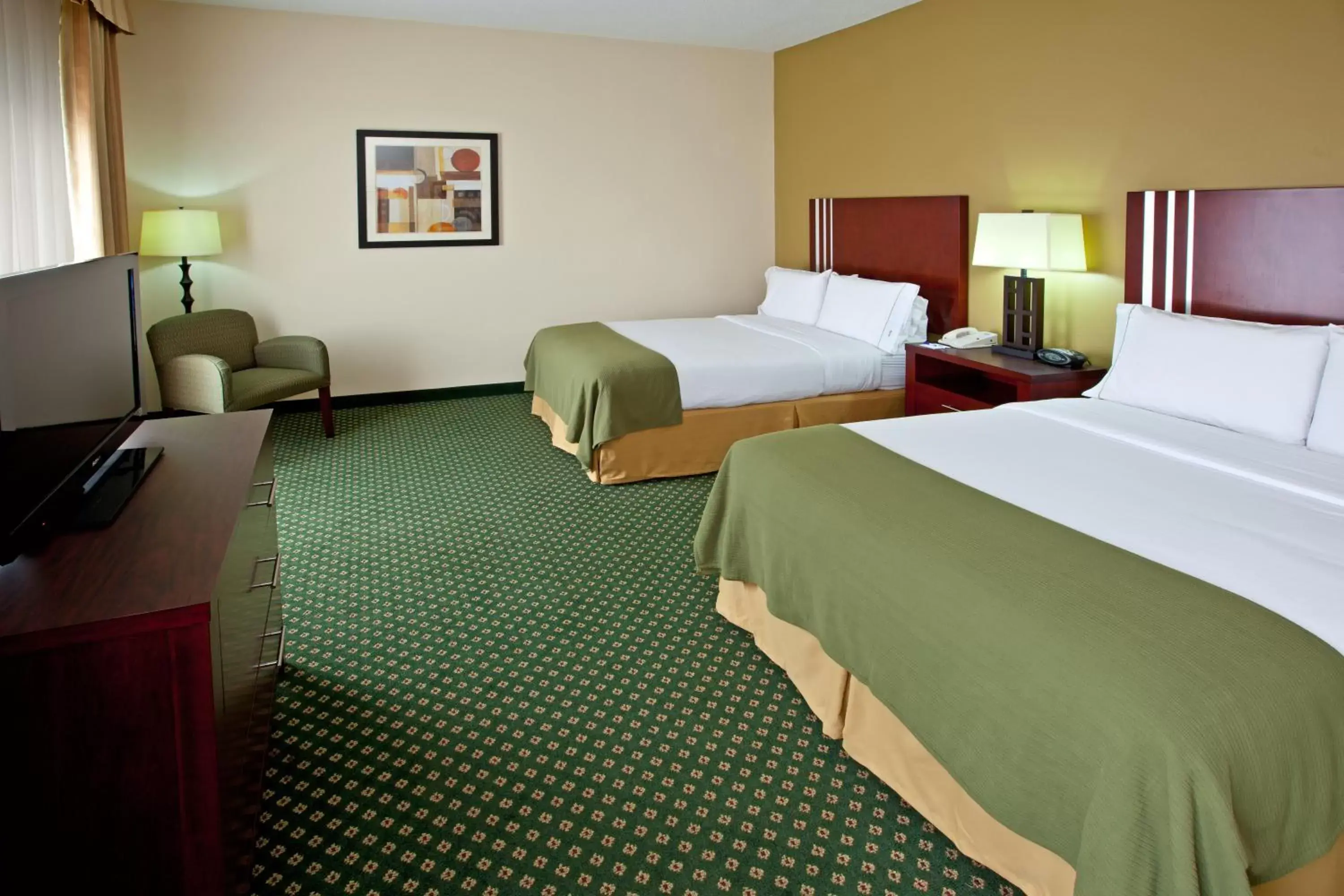 Bedroom, Bed in Holiday Inn Express Hotel & Suites Indianapolis - East, an IHG Hotel