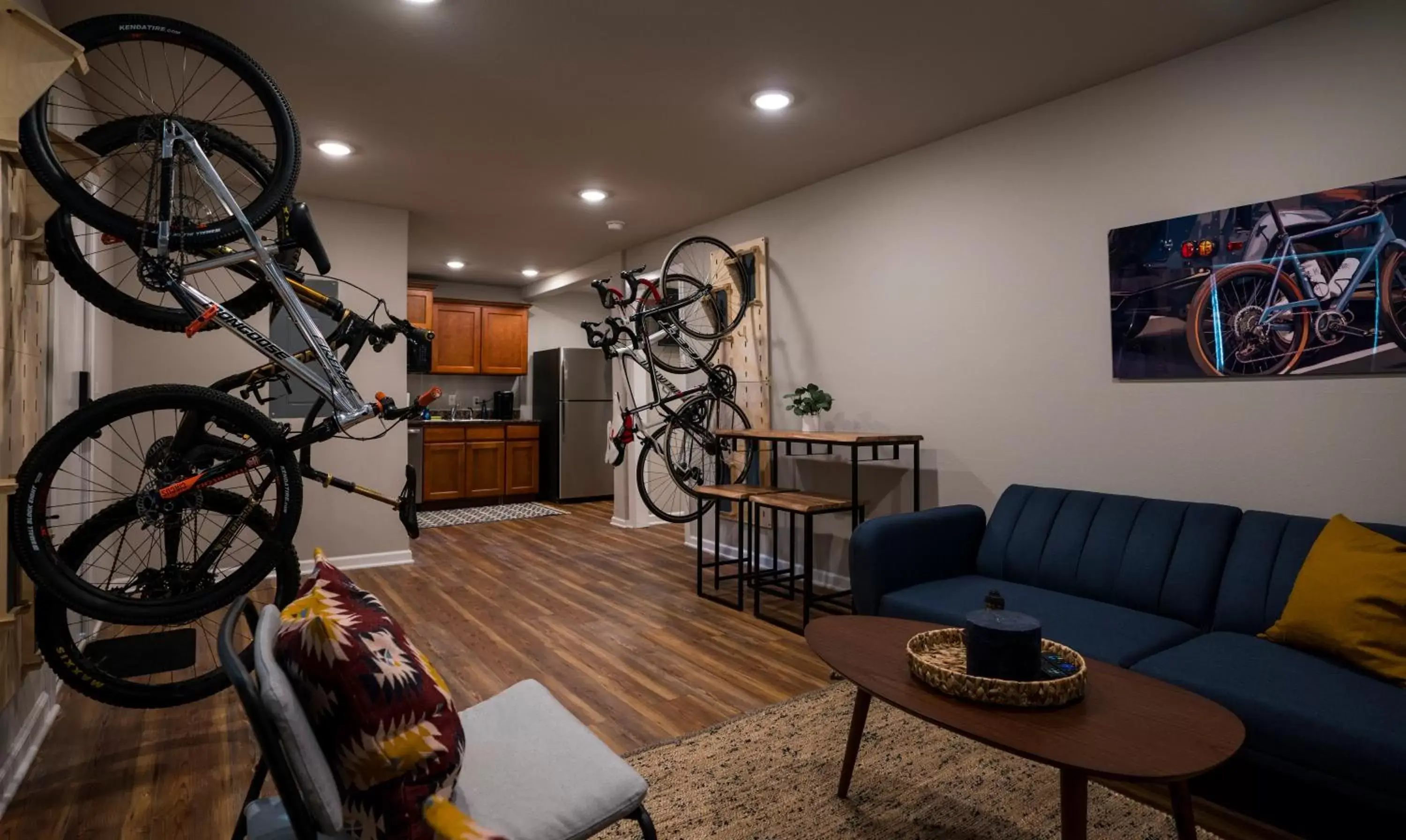 Kitchen or kitchenette, Fitness Center/Facilities in The Bike Inn