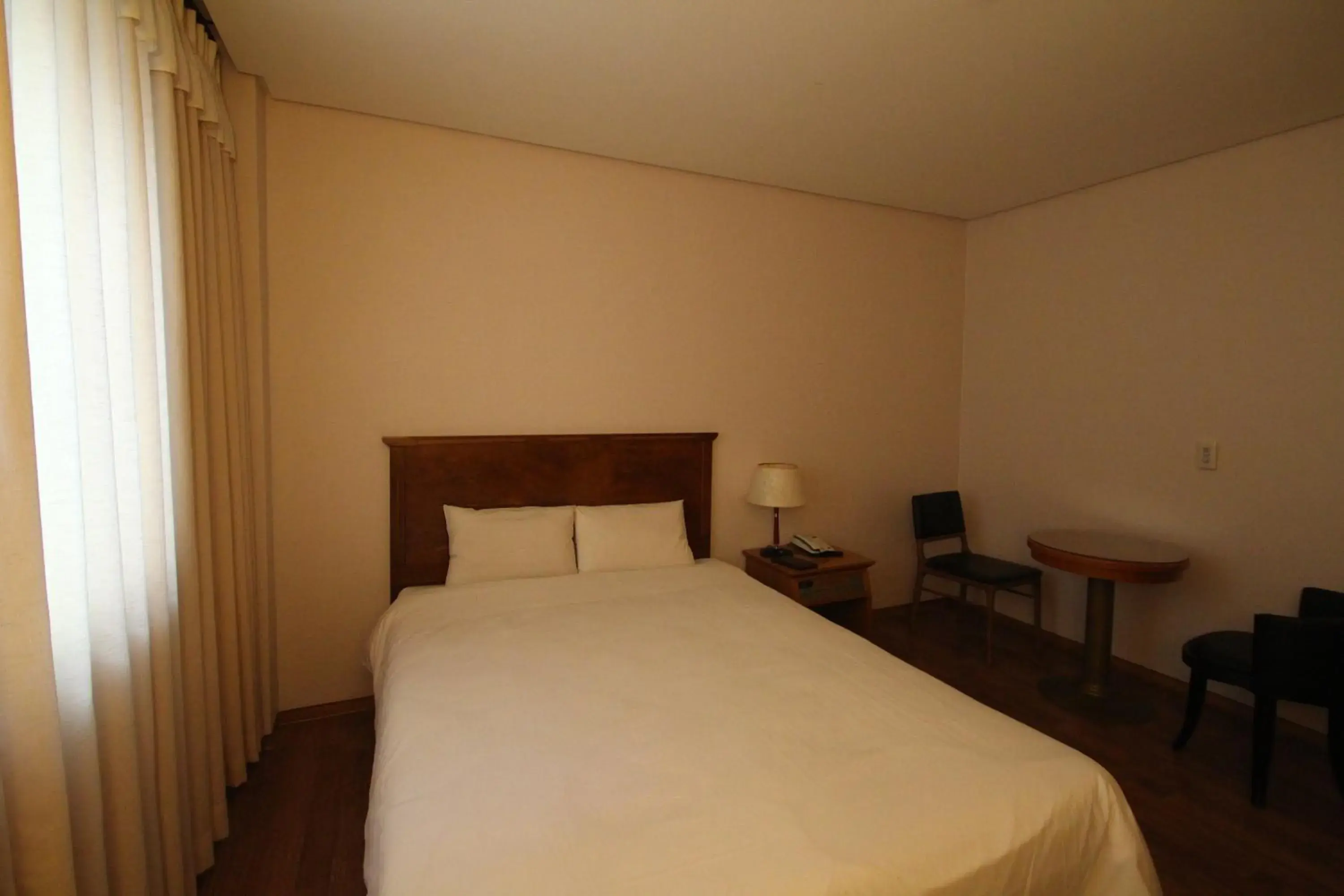 Photo of the whole room, Bed in Hotel Daedong