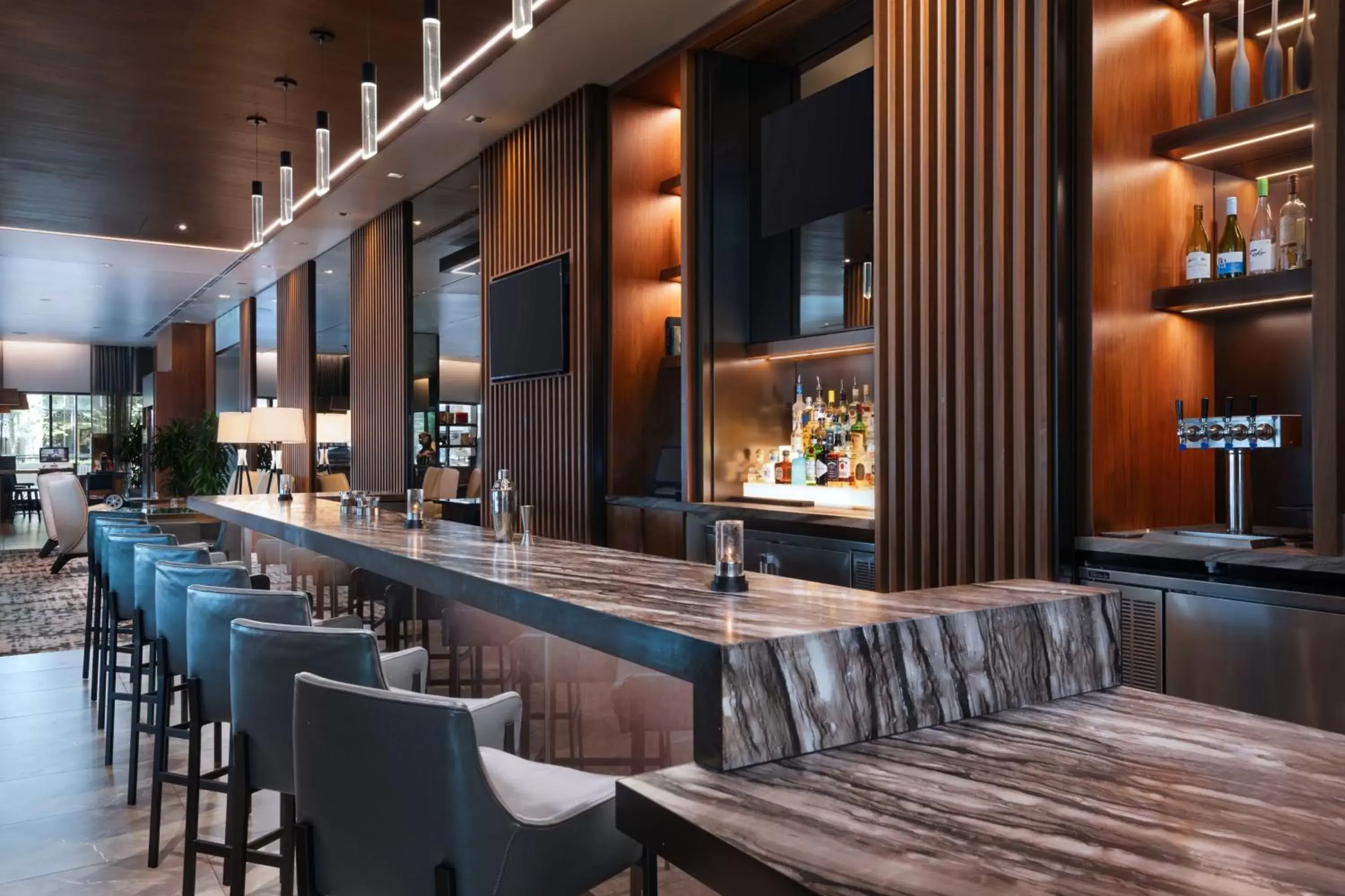 Lounge or bar, Restaurant/Places to Eat in AC Hotel by Marriott Houston Downtown