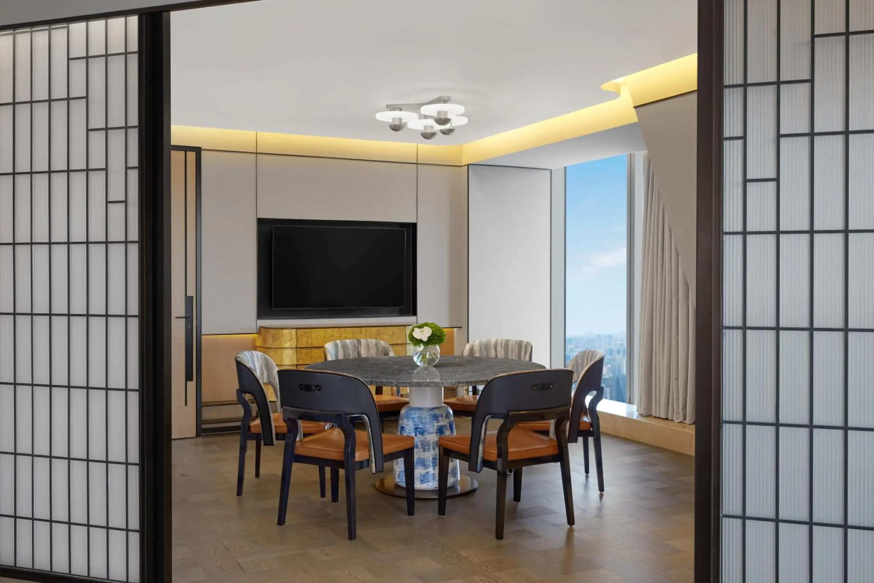 TV and multimedia, Dining Area in Conrad By Hilton Shanghai