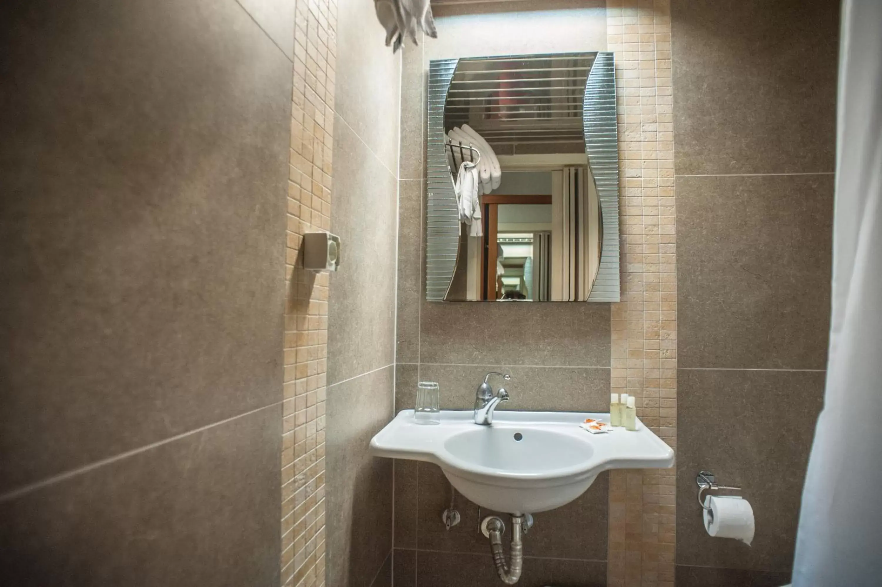 Bathroom in Hotel Aigli
