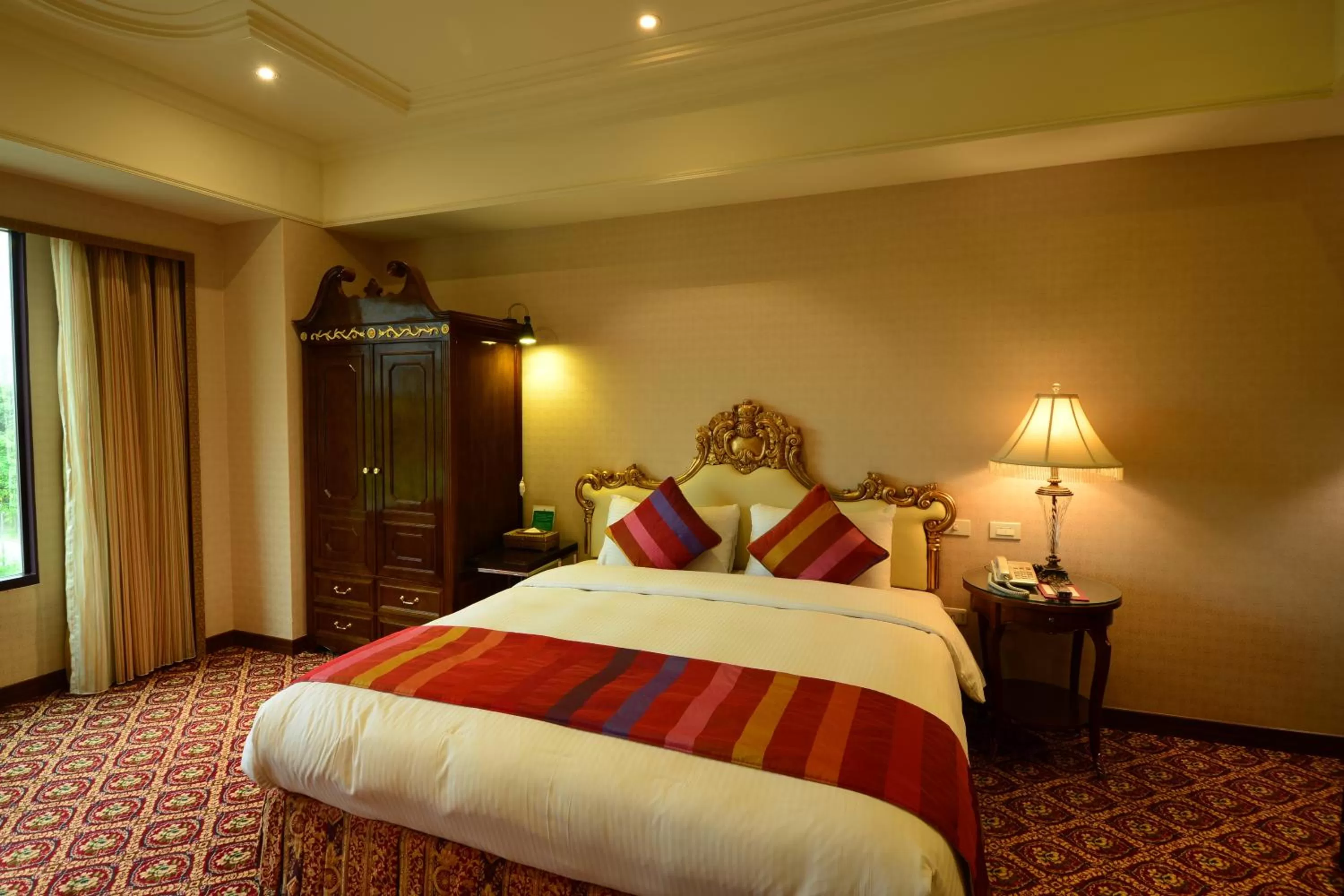 bunk bed, Bed in Rido Hotel