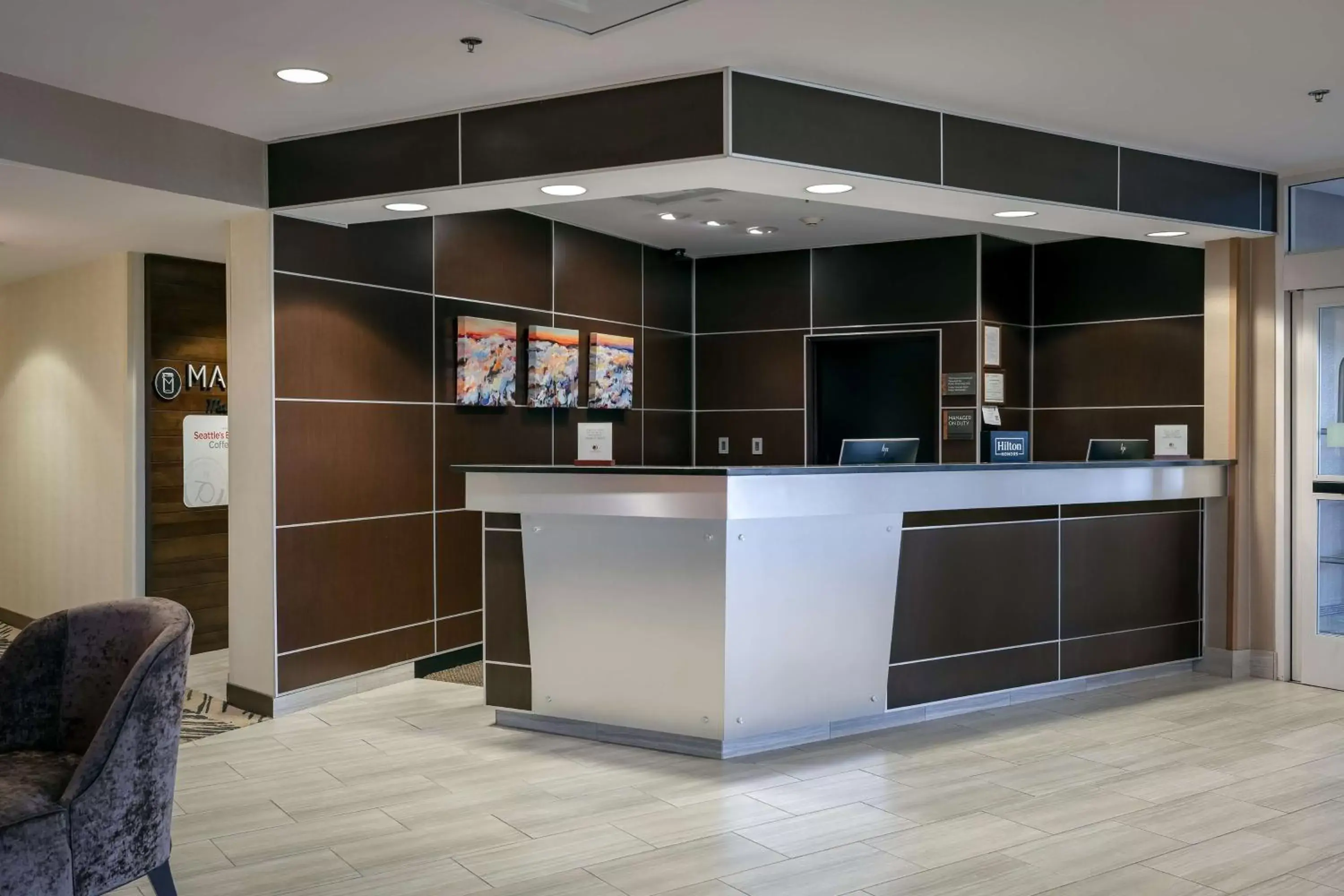 Lobby or reception, Lobby/Reception in DoubleTree by Hilton Hotel Savannah Airport