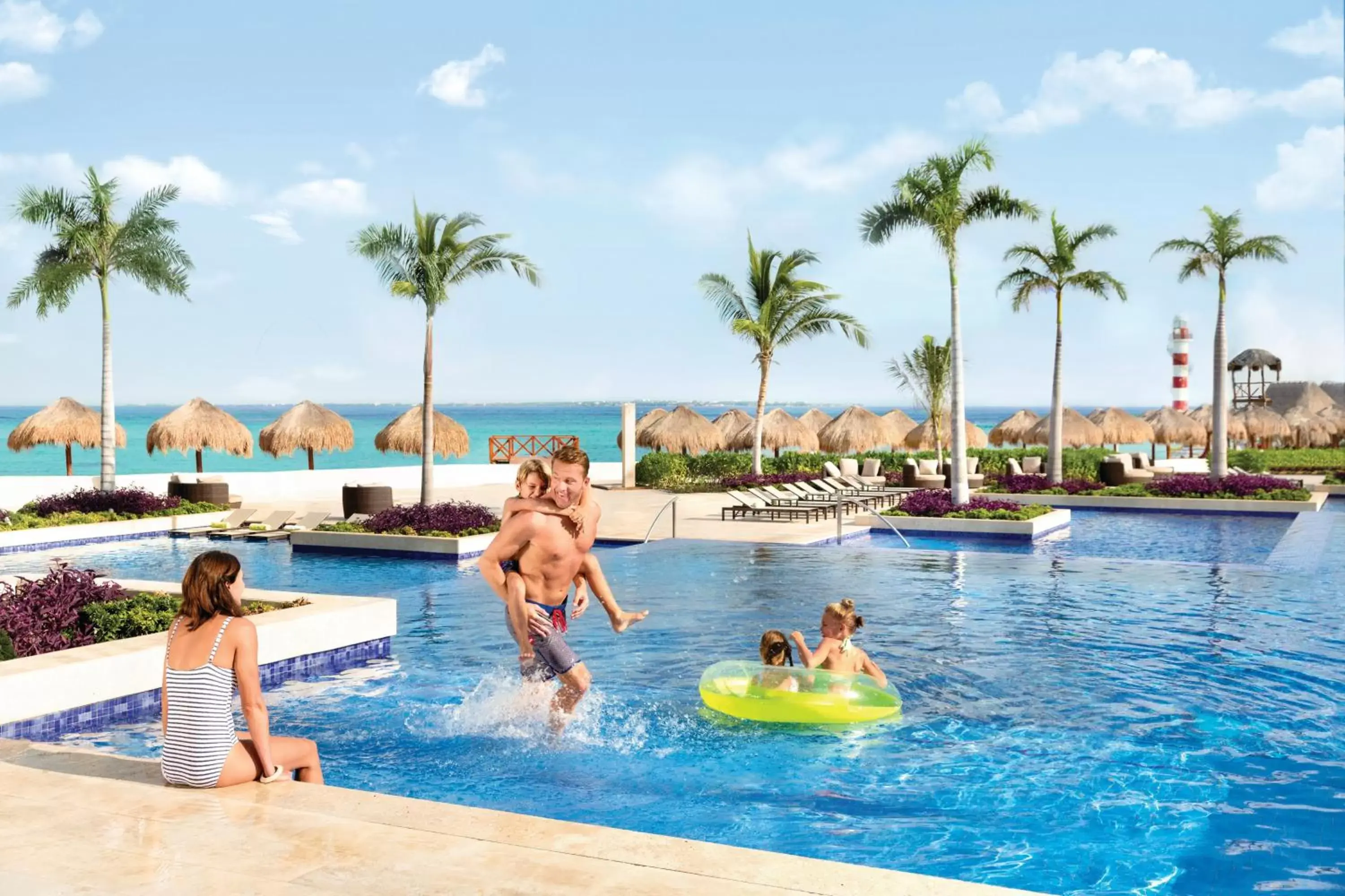 Swimming Pool in Hyatt Ziva Cancun