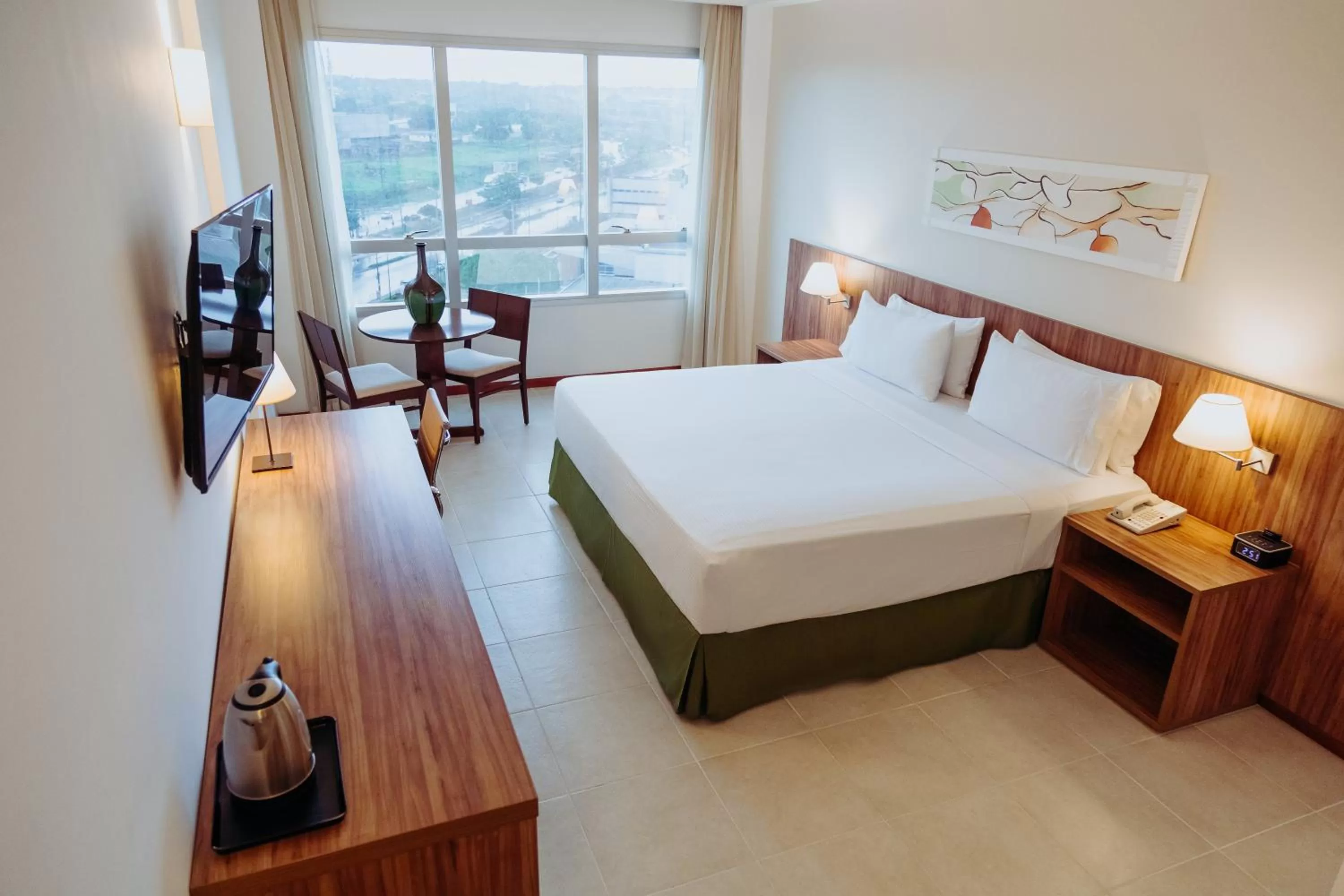 Photo of the whole room, Bed in Holiday Inn Manaus by IHG