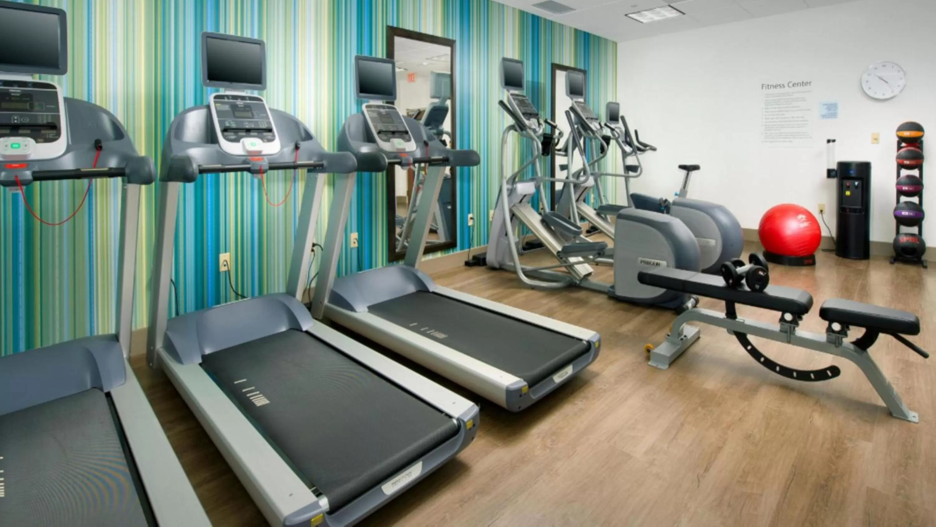 Fitness centre/facilities in Holiday Inn Express & Suites Ripley, an IHG Hotel