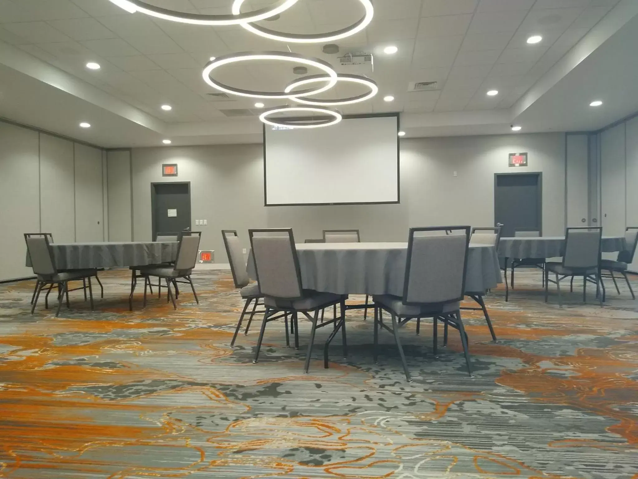 Meeting/conference room in Holiday Inn - Kansas City - Northeast, an IHG Hotel