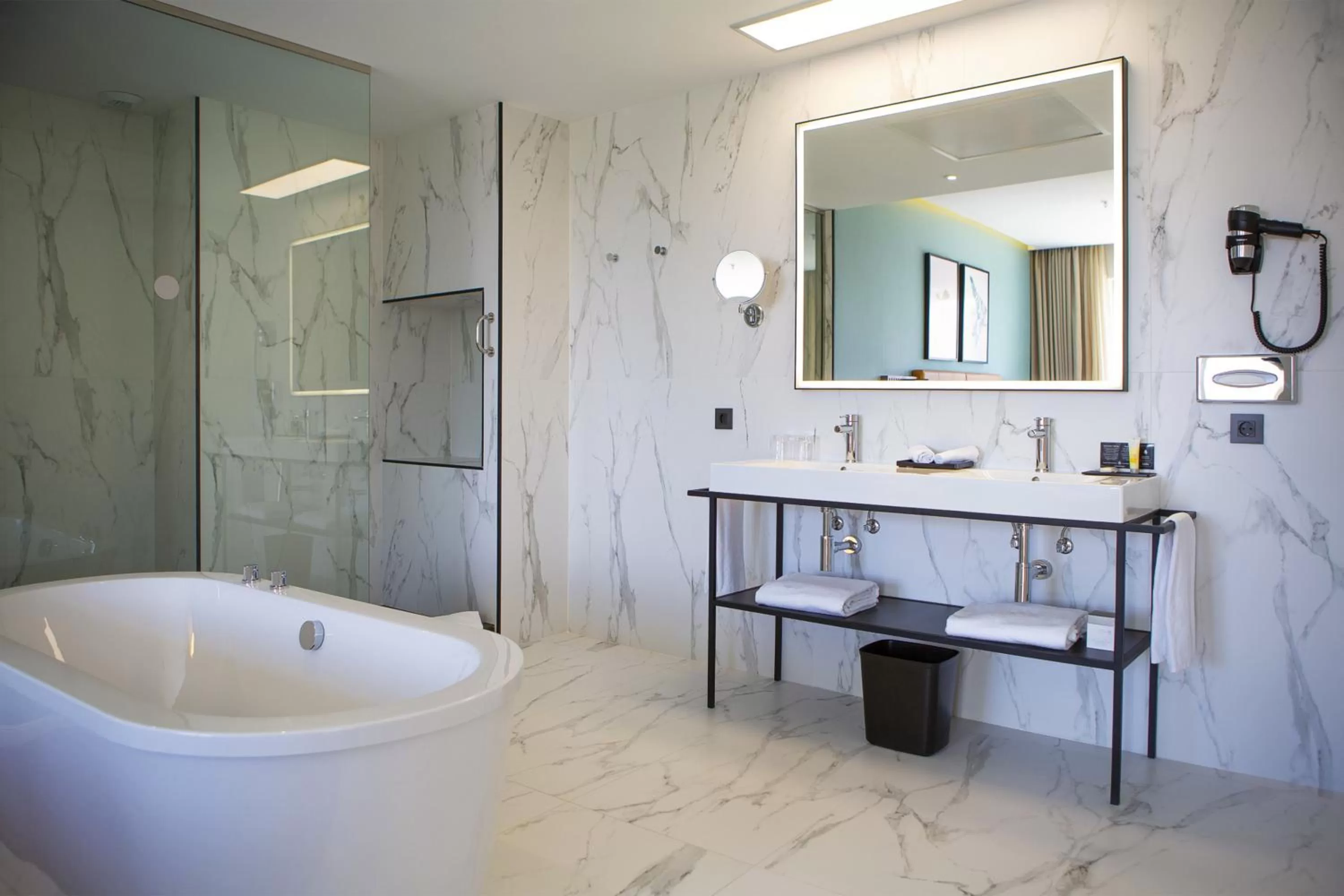 Bathroom in Riu Plaza España