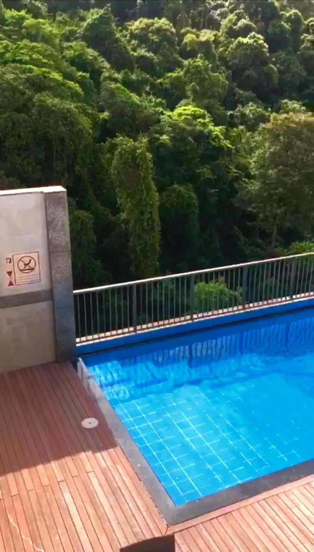 Swimming Pool in Royalty Copacabana Hotel