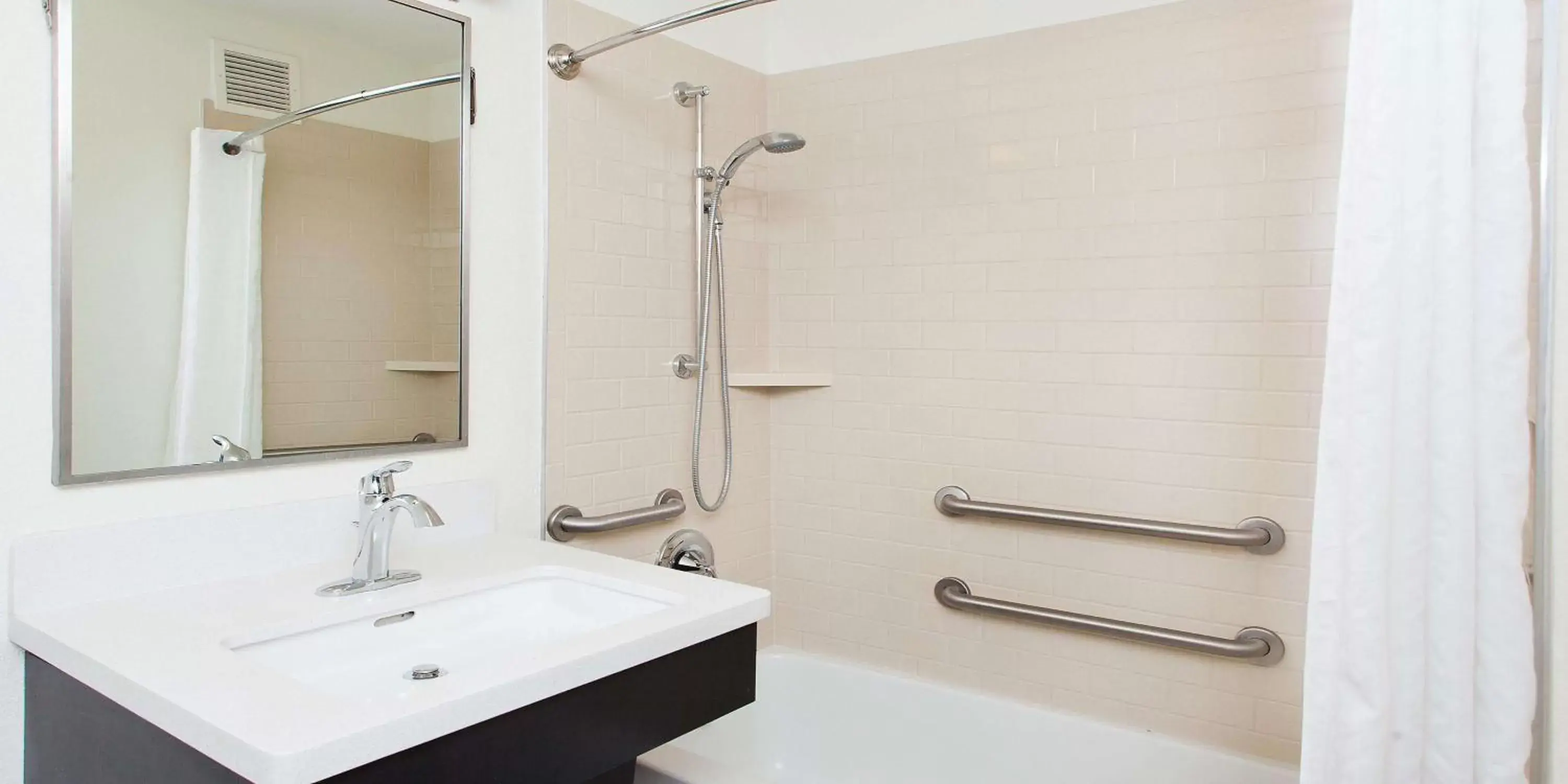 Shower, Bathroom in Sonesta Simply Suites Plano Frisco