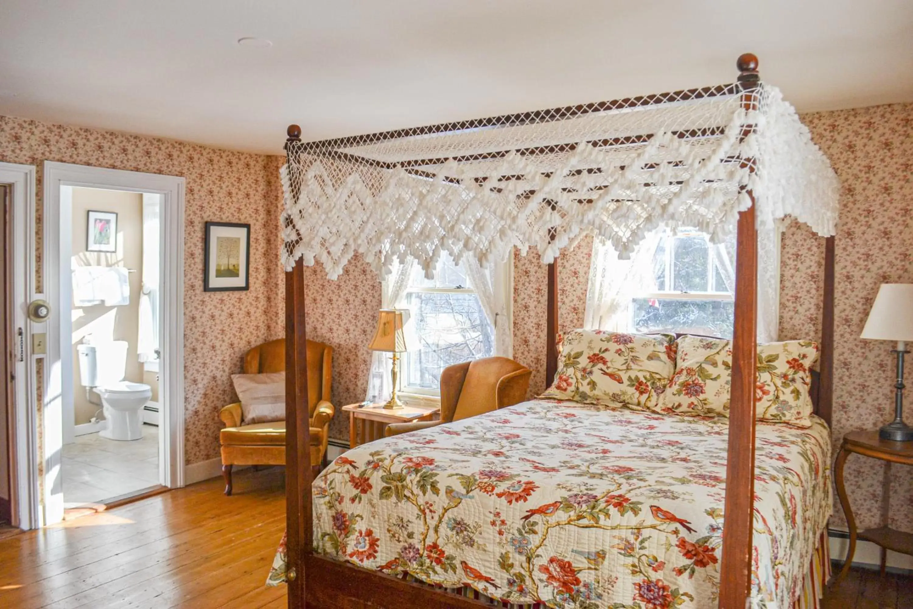 Bed in The Quechee Inn at Marshland Farm