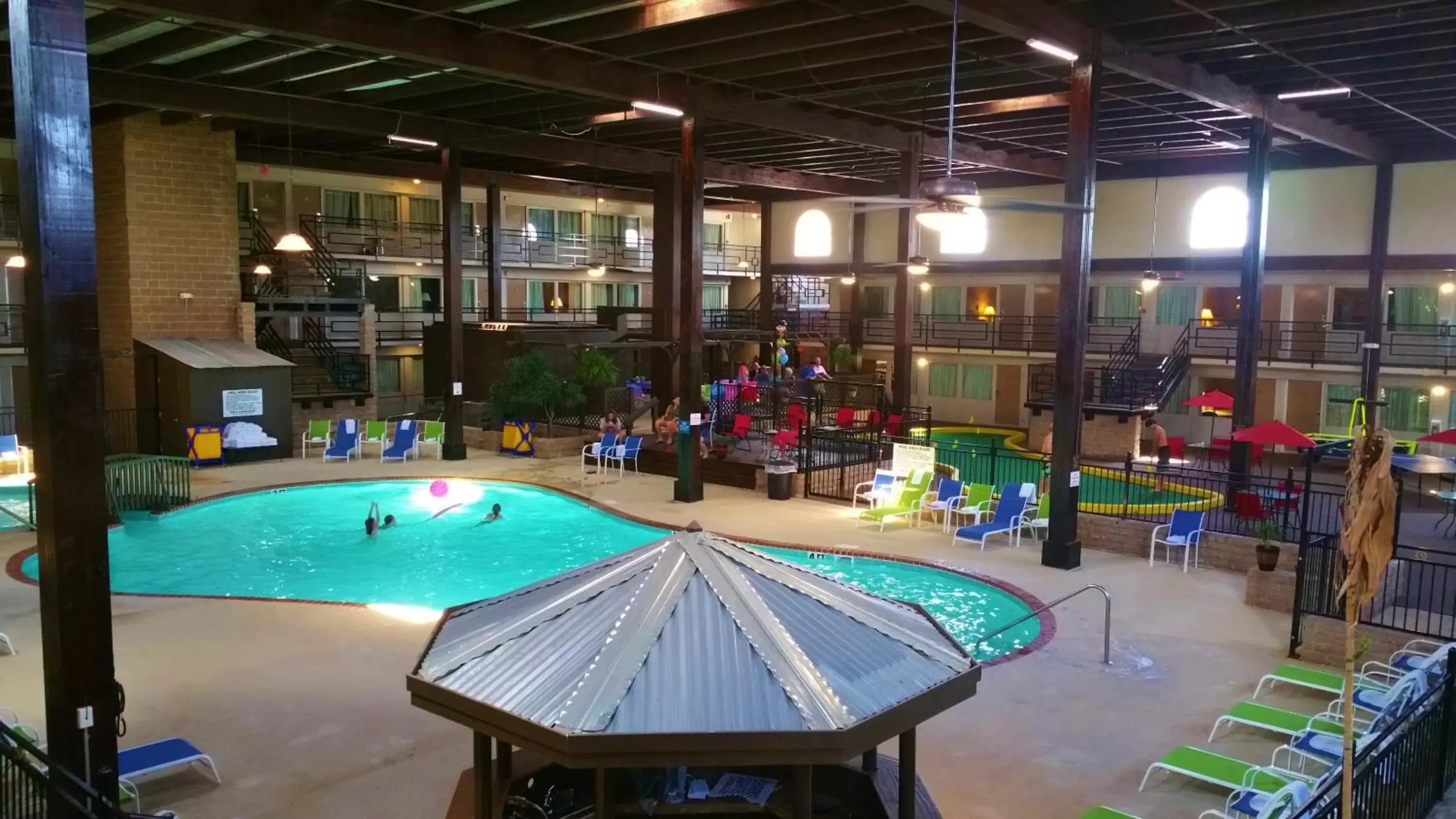 Area and facilities, Pool View in Pearl on the Concho SureStay Collection by Best Western