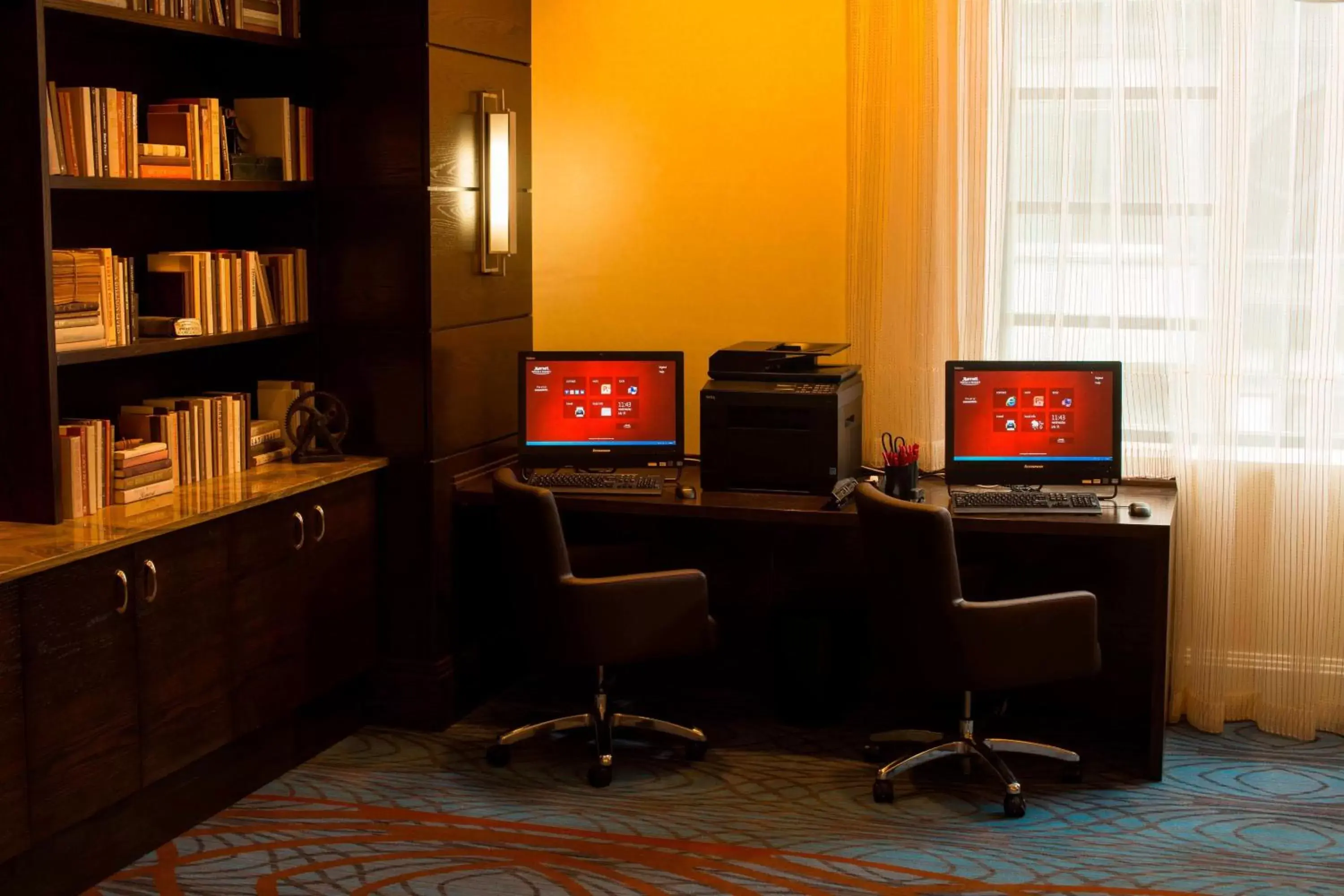 Business facilities in Milwaukee Marriott Downtown
