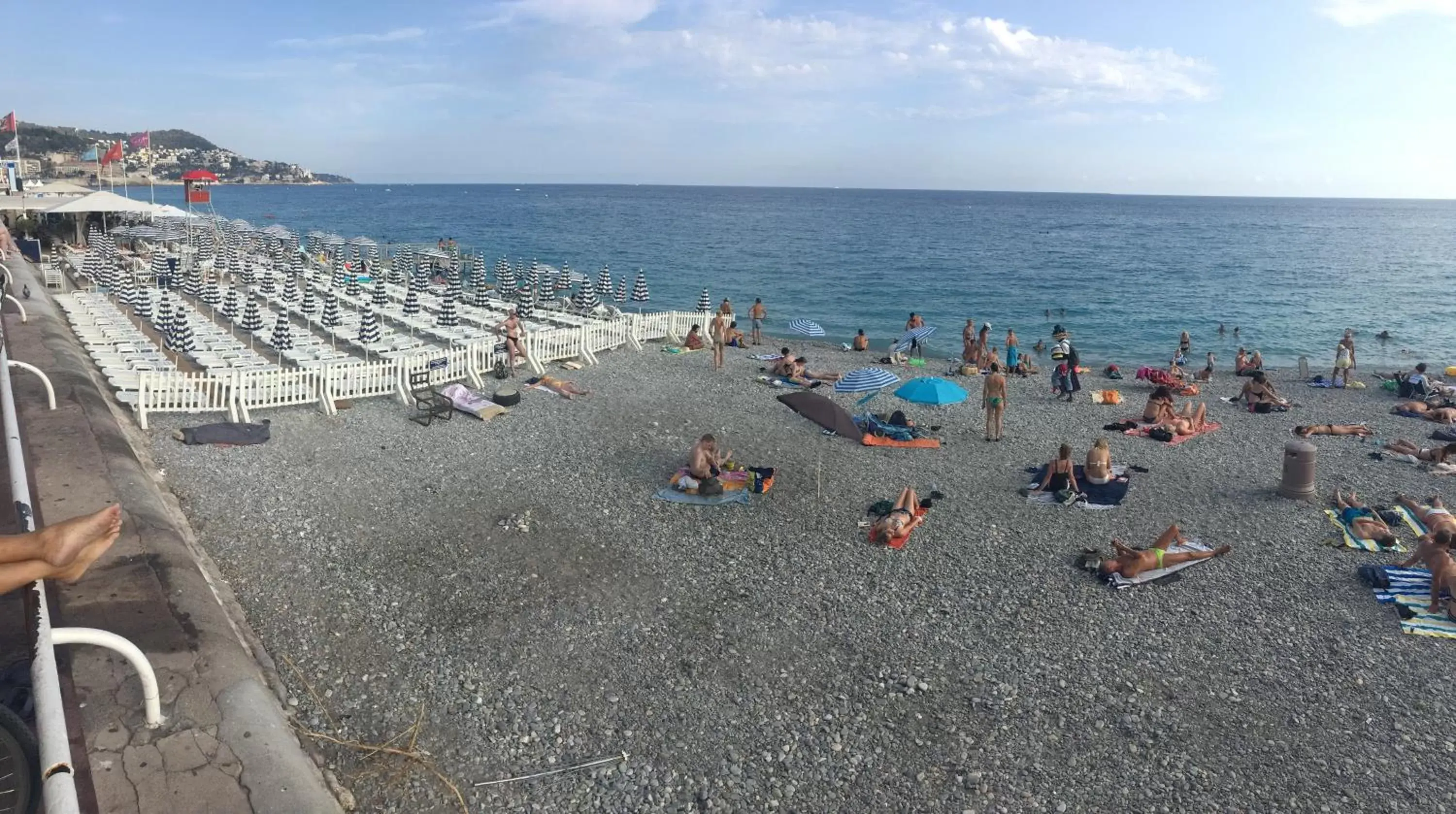 Beach in Studio carré d'or situé à 50 m de la plage