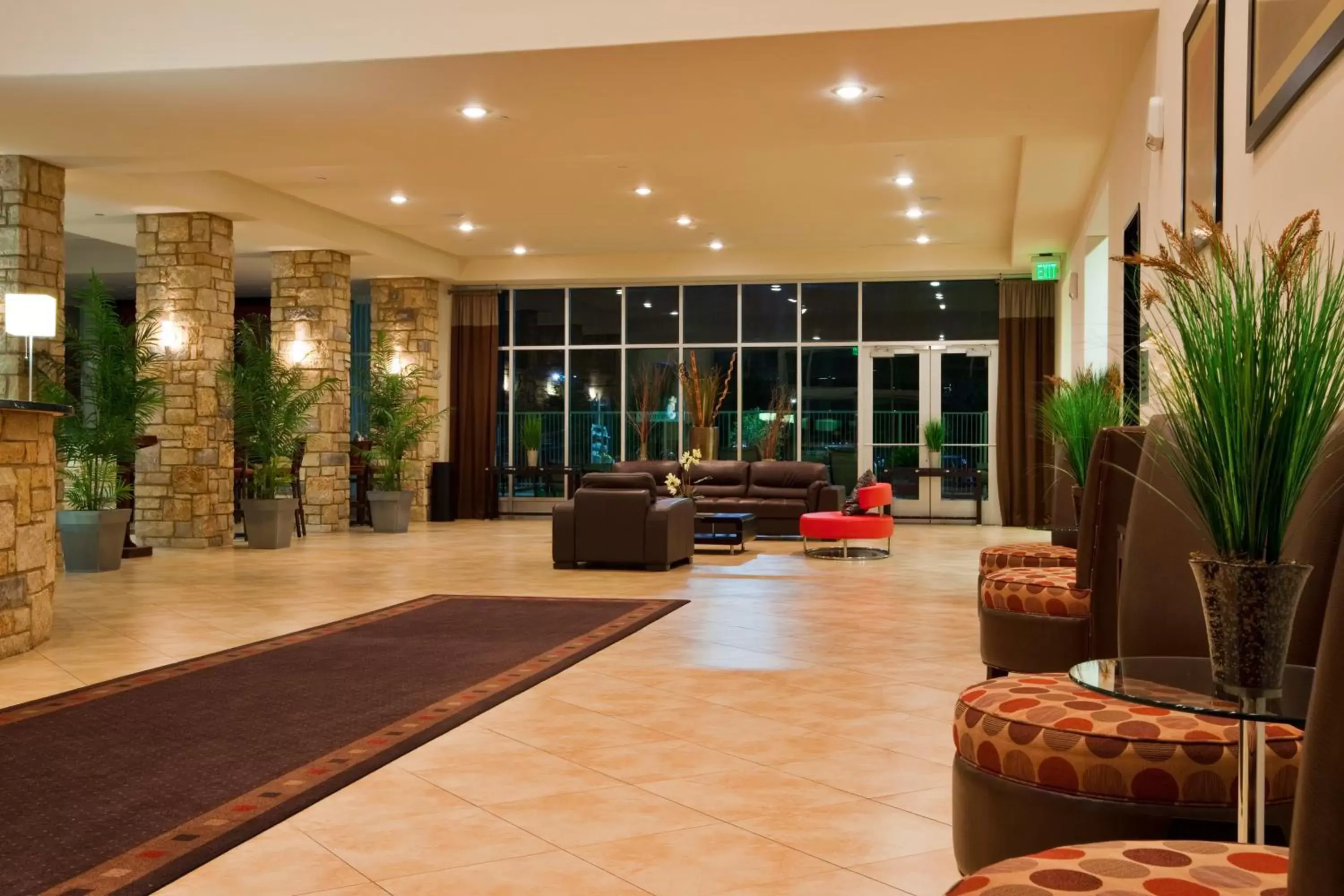 Property building, Lobby/Reception in Holiday Inn Temple - Belton, an IHG Hotel