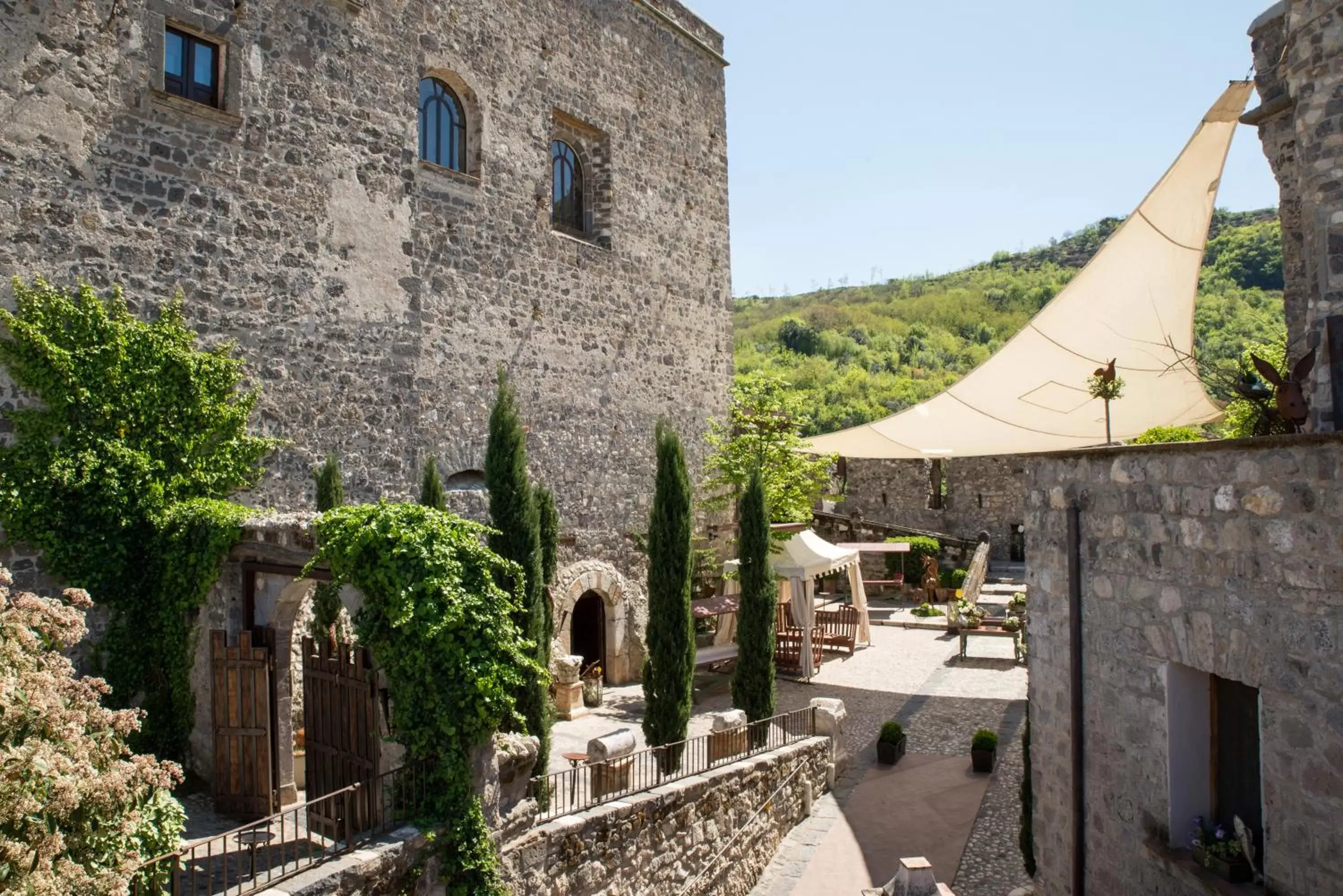 Facade/entrance in Castello di Limatola