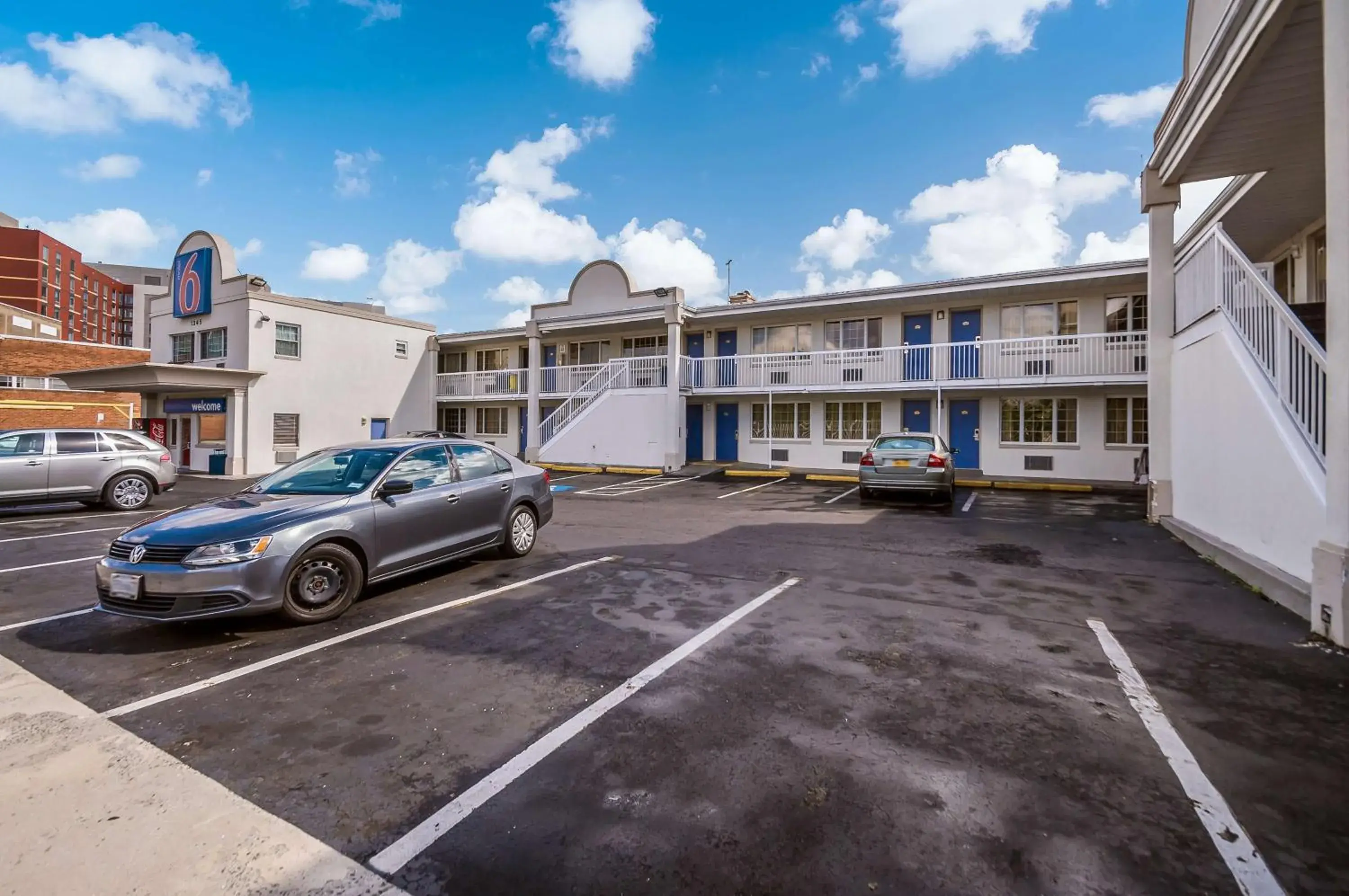 Property Building in Motel 6-Washington, DC - Convention Center