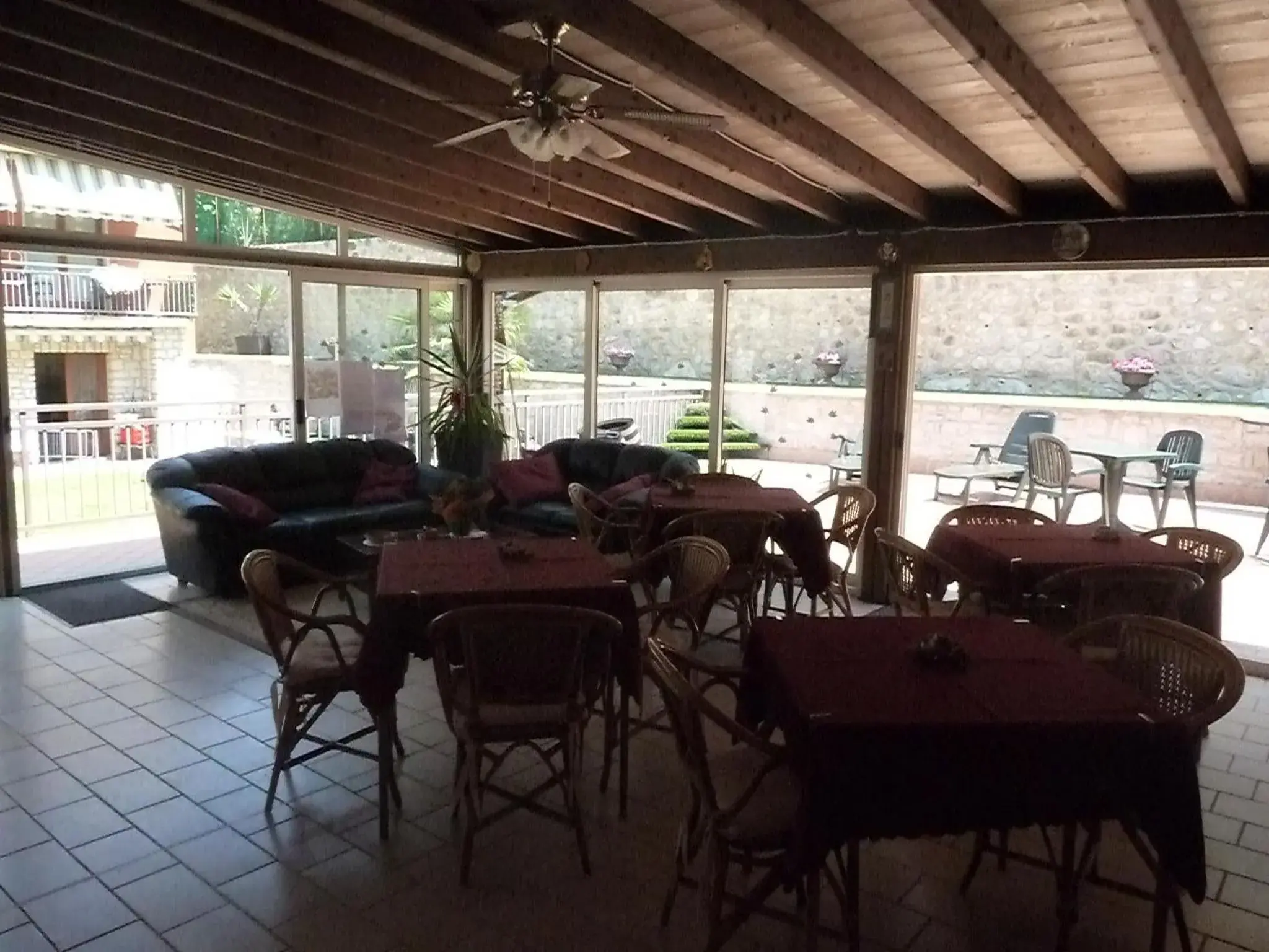 Patio, Restaurant/Places to Eat in Albergo Casa Este