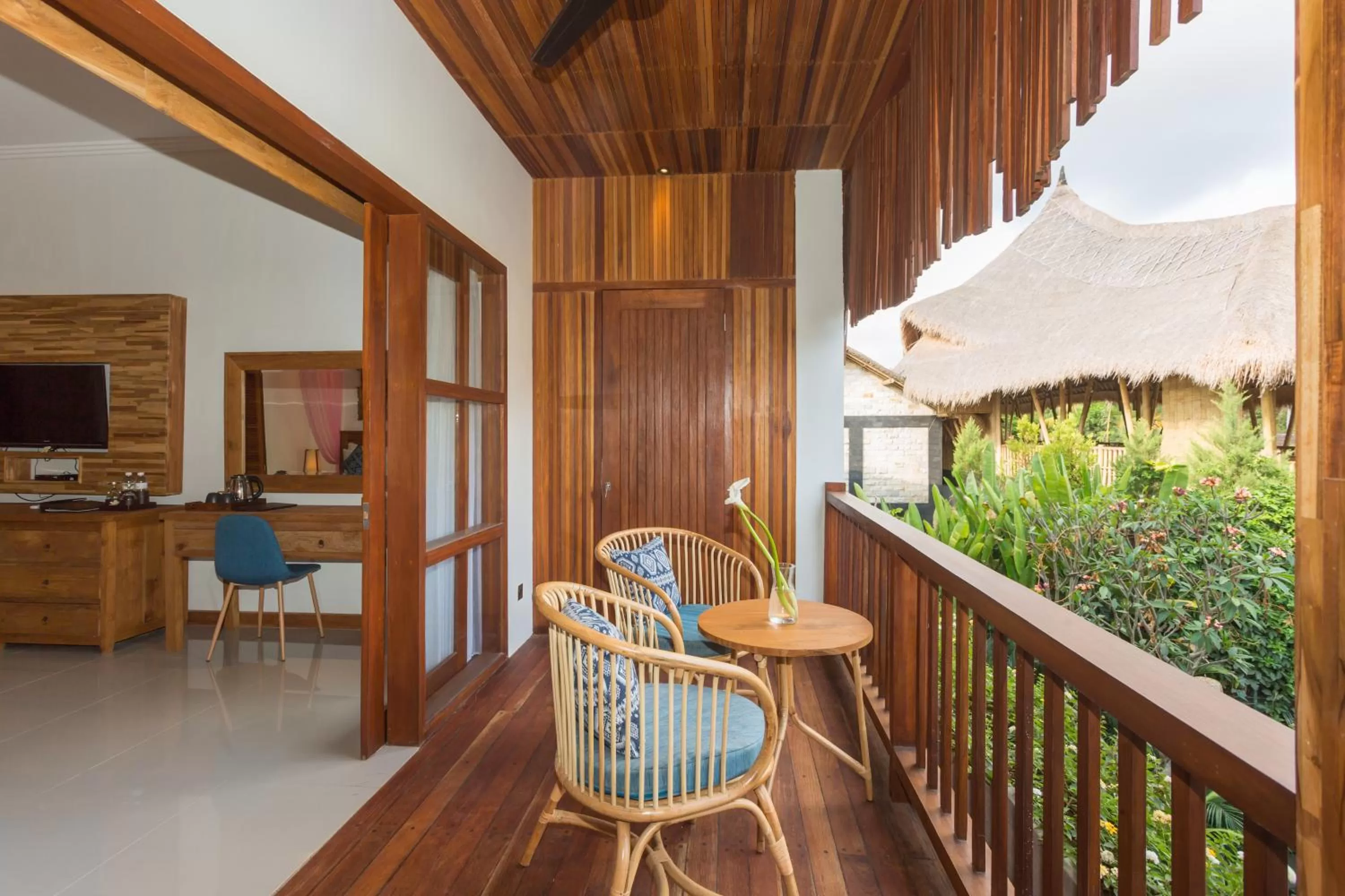 Balcony/Terrace in Bije Boutique & Gallery