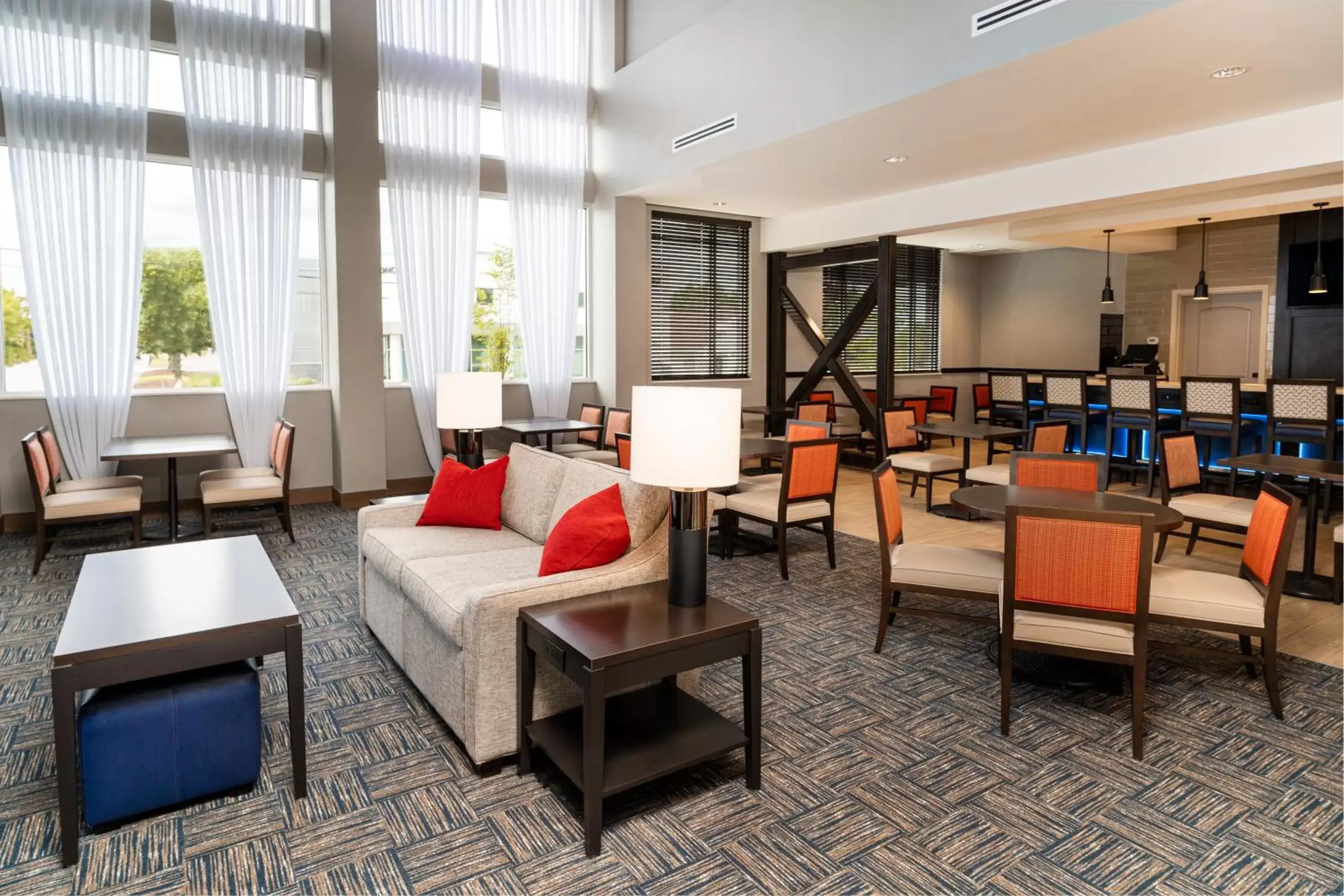 Lobby or reception in Staybridge Suites - Nashville - Vanderbilt, an IHG Hotel