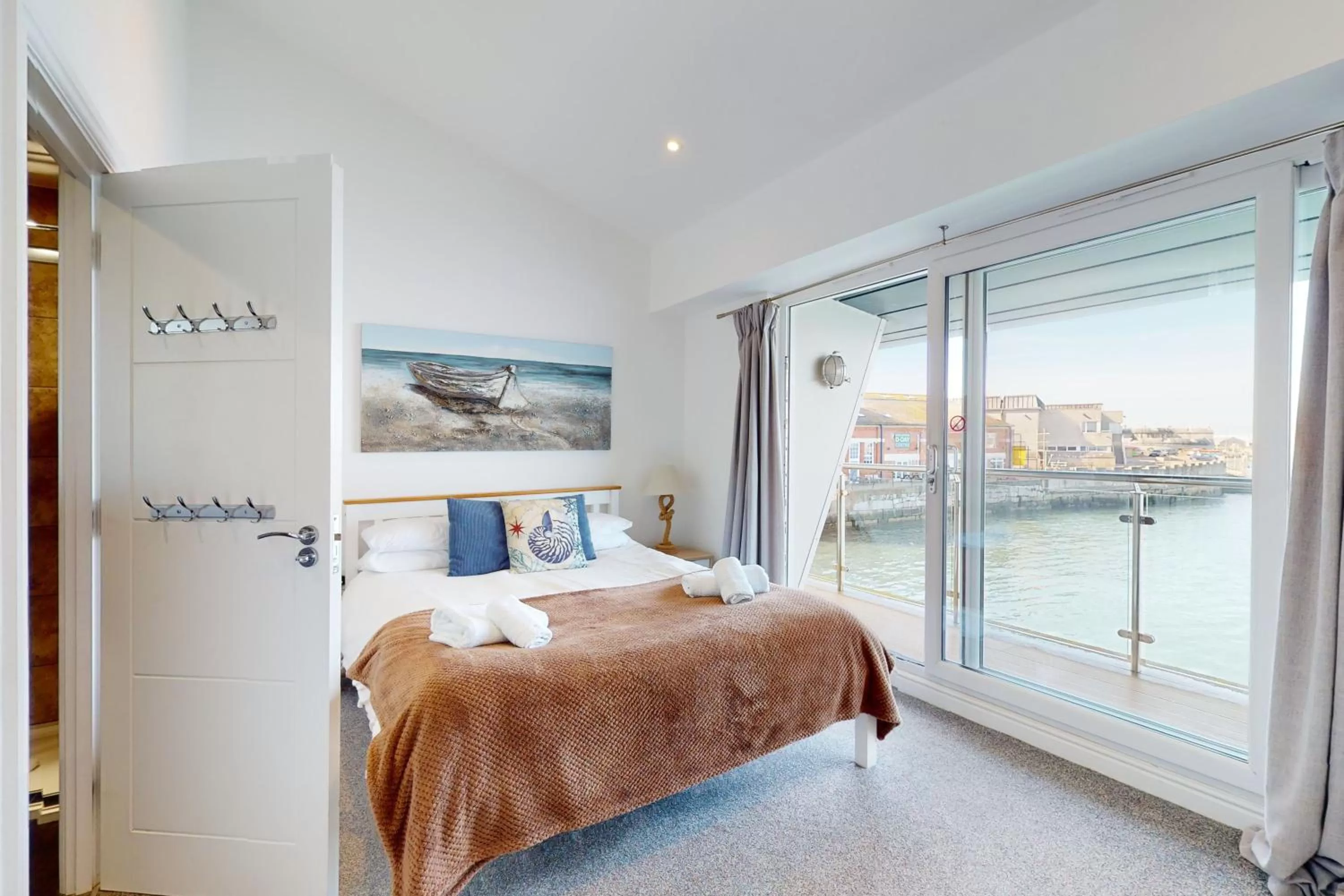 Bedroom, Bed in Crabbers' Wharf