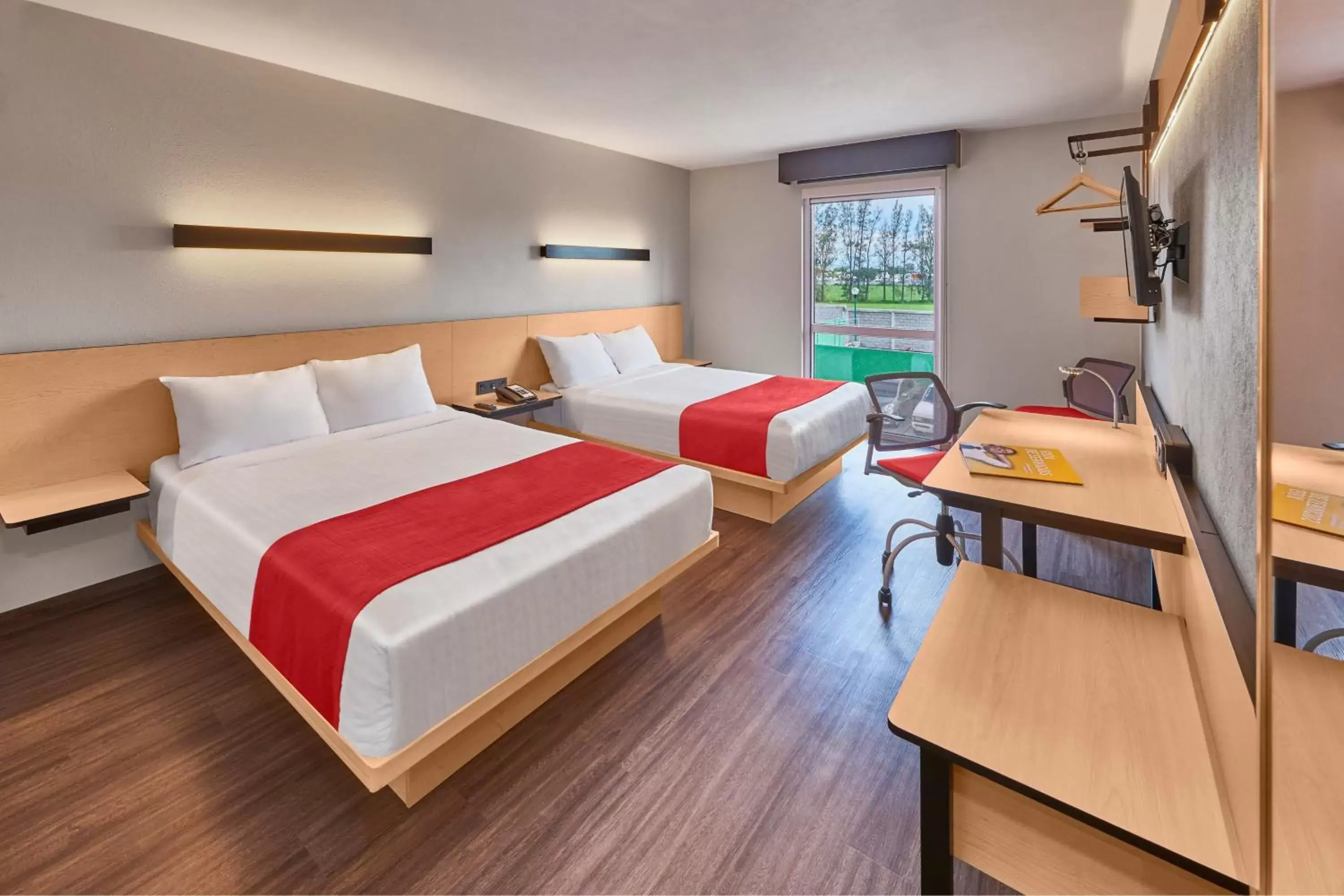 Photo of the whole room, Bed in City Express by Marriott Celaya Galerias