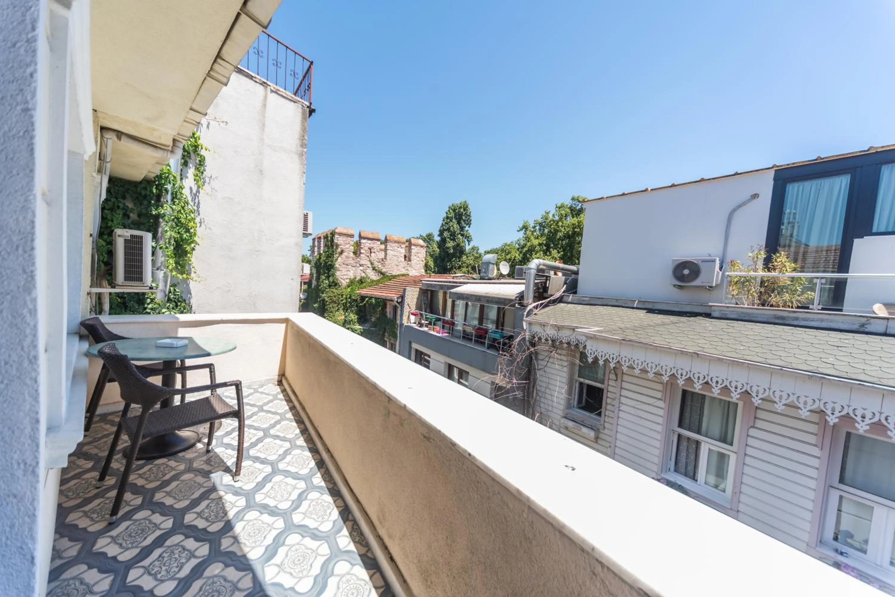 Balcony/Terrace in Tayahatun Hotel