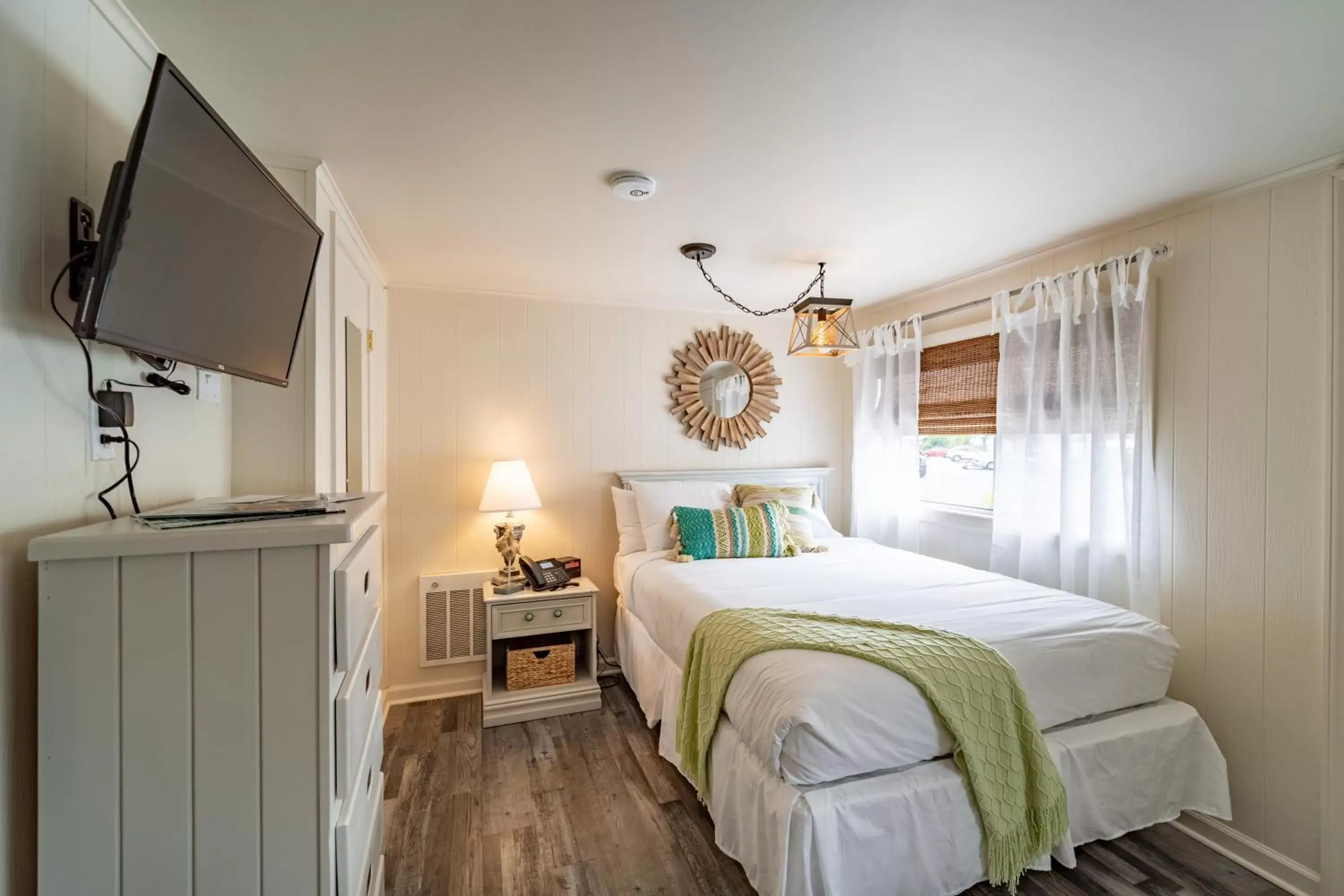 Deluxe Cottage Efficiency in Ocean Glass Inn Deluxe Cottage Efficiency in Ocean Glass Inn