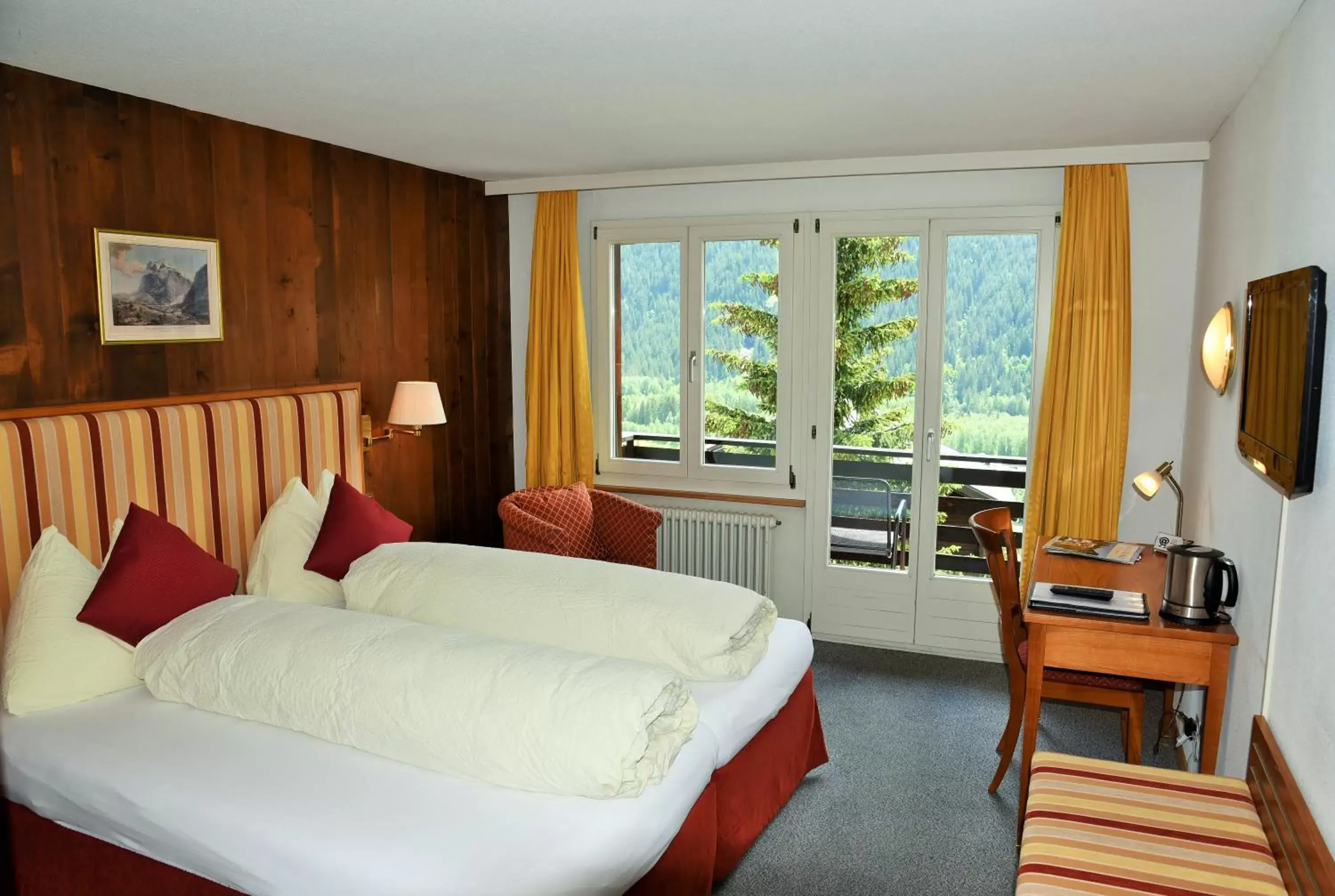 Bed in Hotel Tschuggen