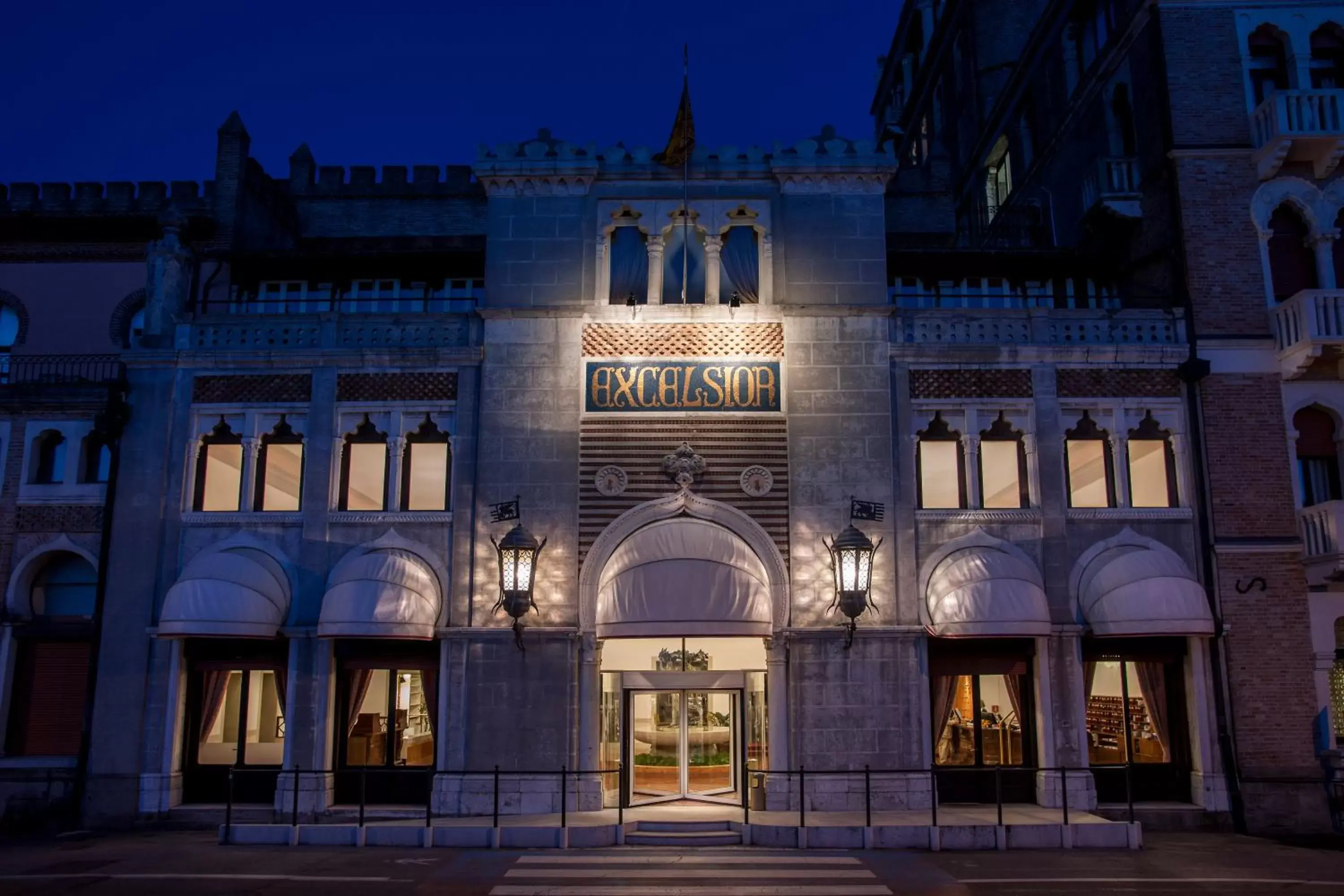 Property Building in Hotel Excelsior Venice