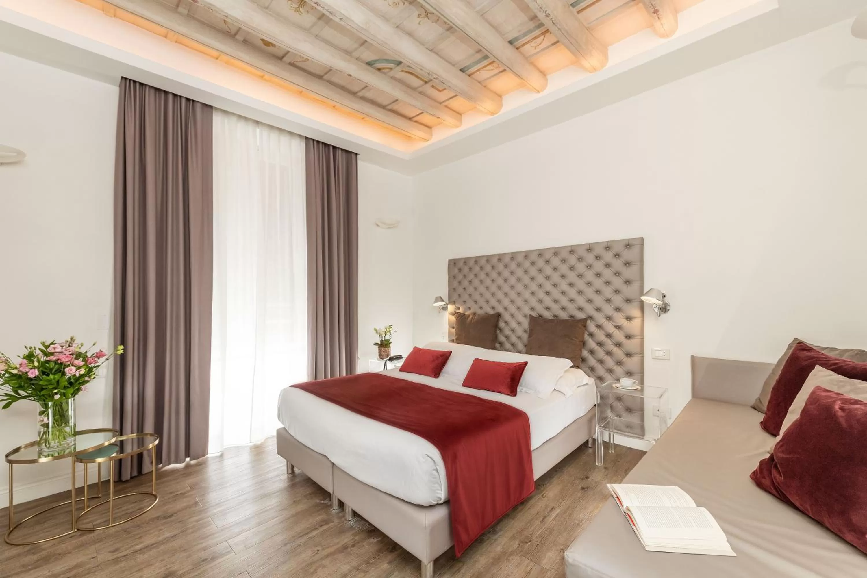 Bedroom, Bed in Hotel Navona