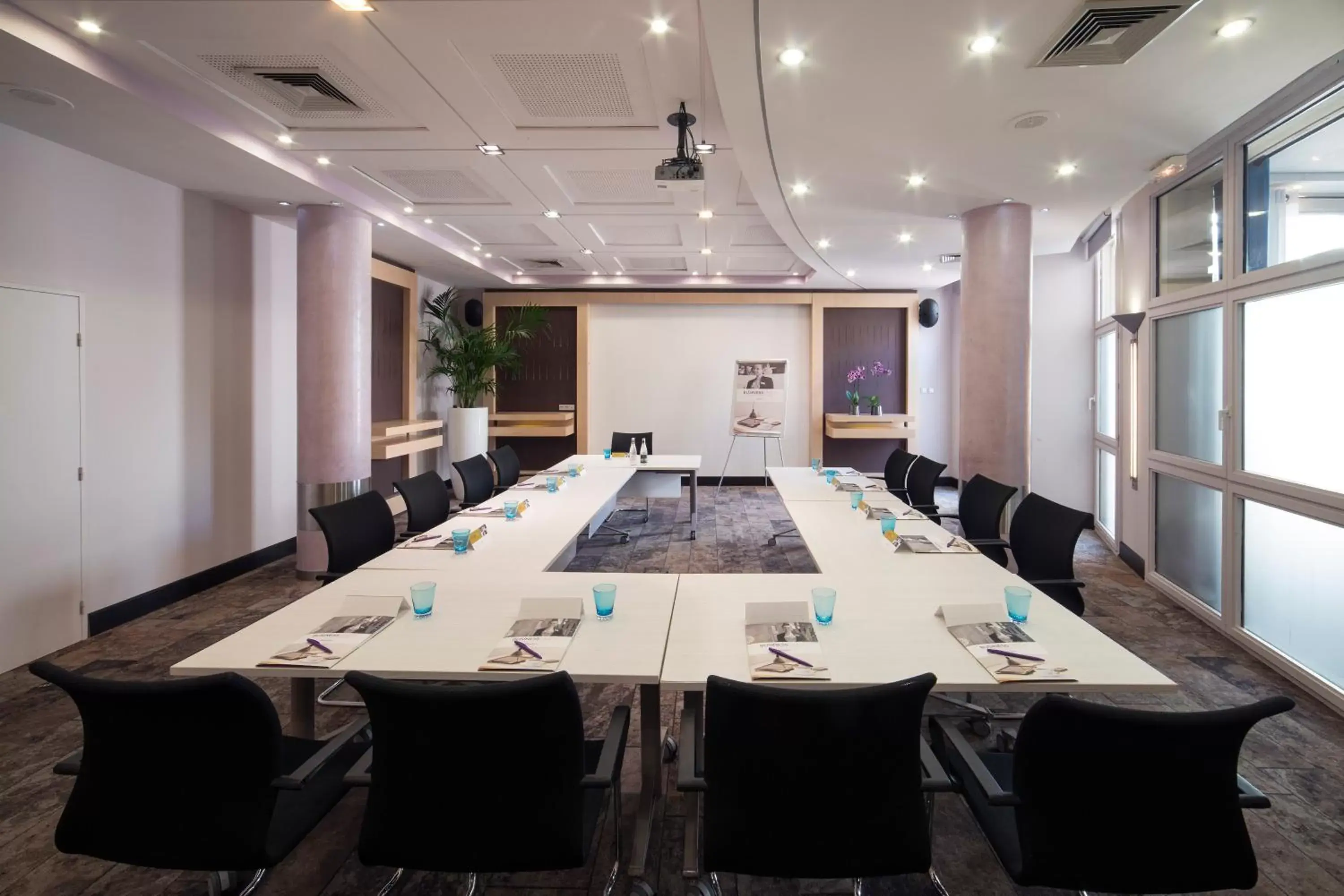 Meeting/conference room in Mercure Montpellier Centre Antigone