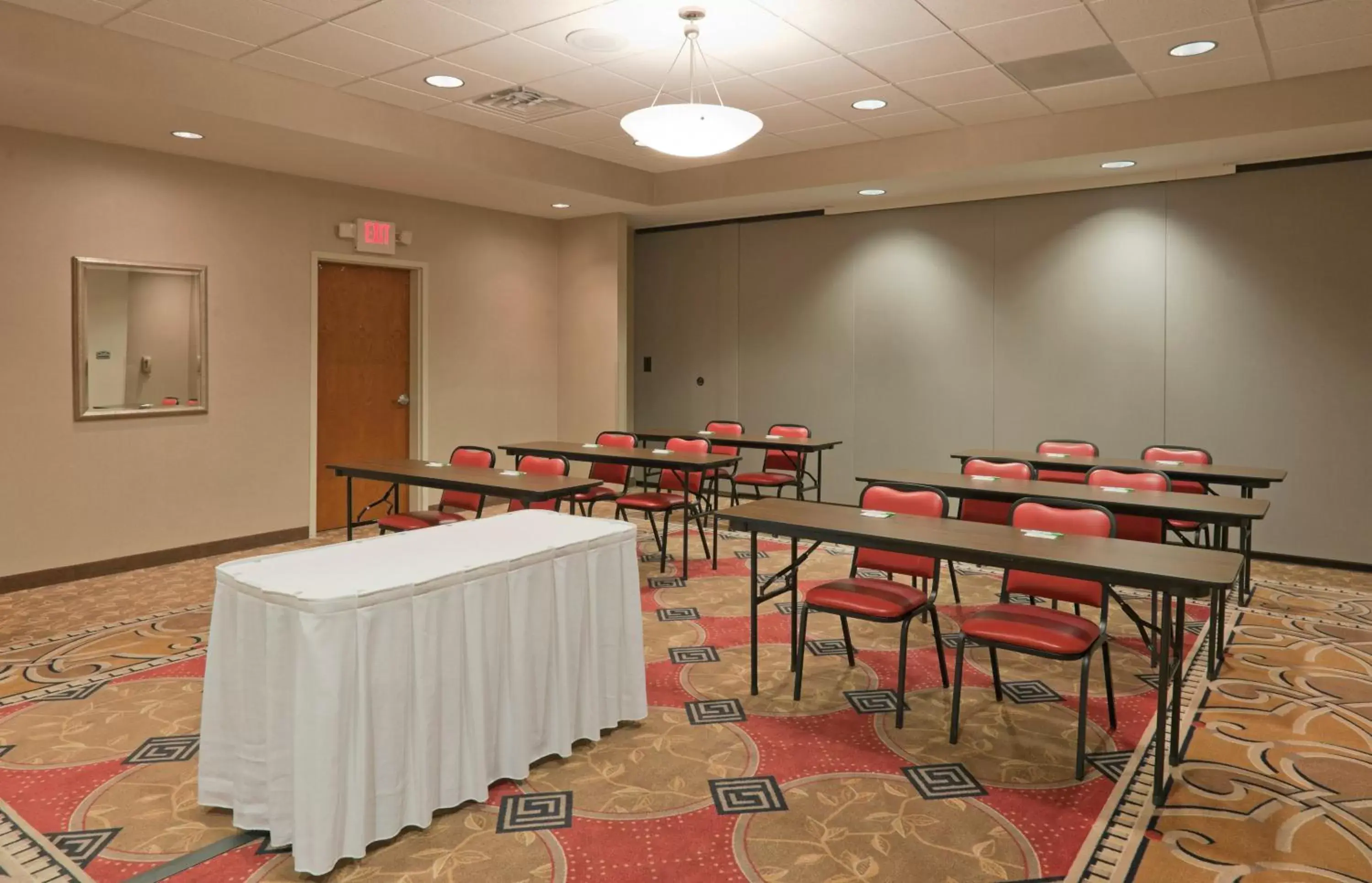 Meeting/conference room in Holiday Inn Carbondale - Conference Center, an IHG Hotel
